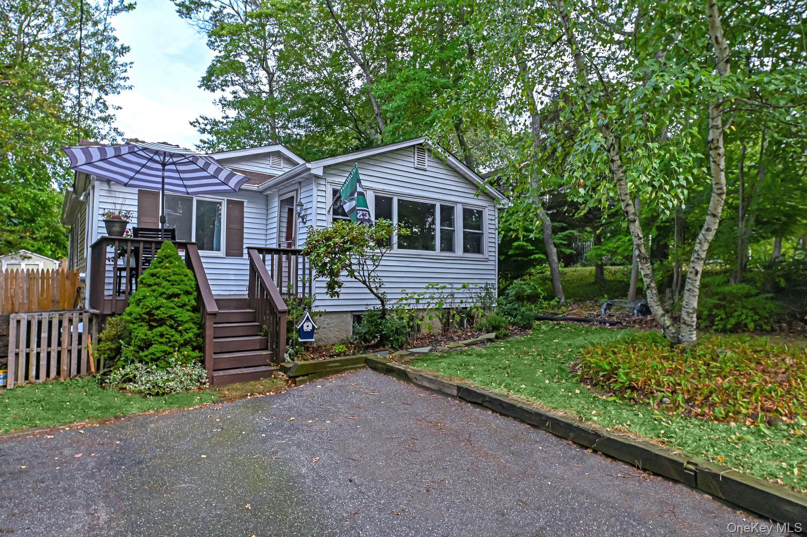 #1 photo, 17 Urbans Road, 东长岛 Sound Beach , NY 11789