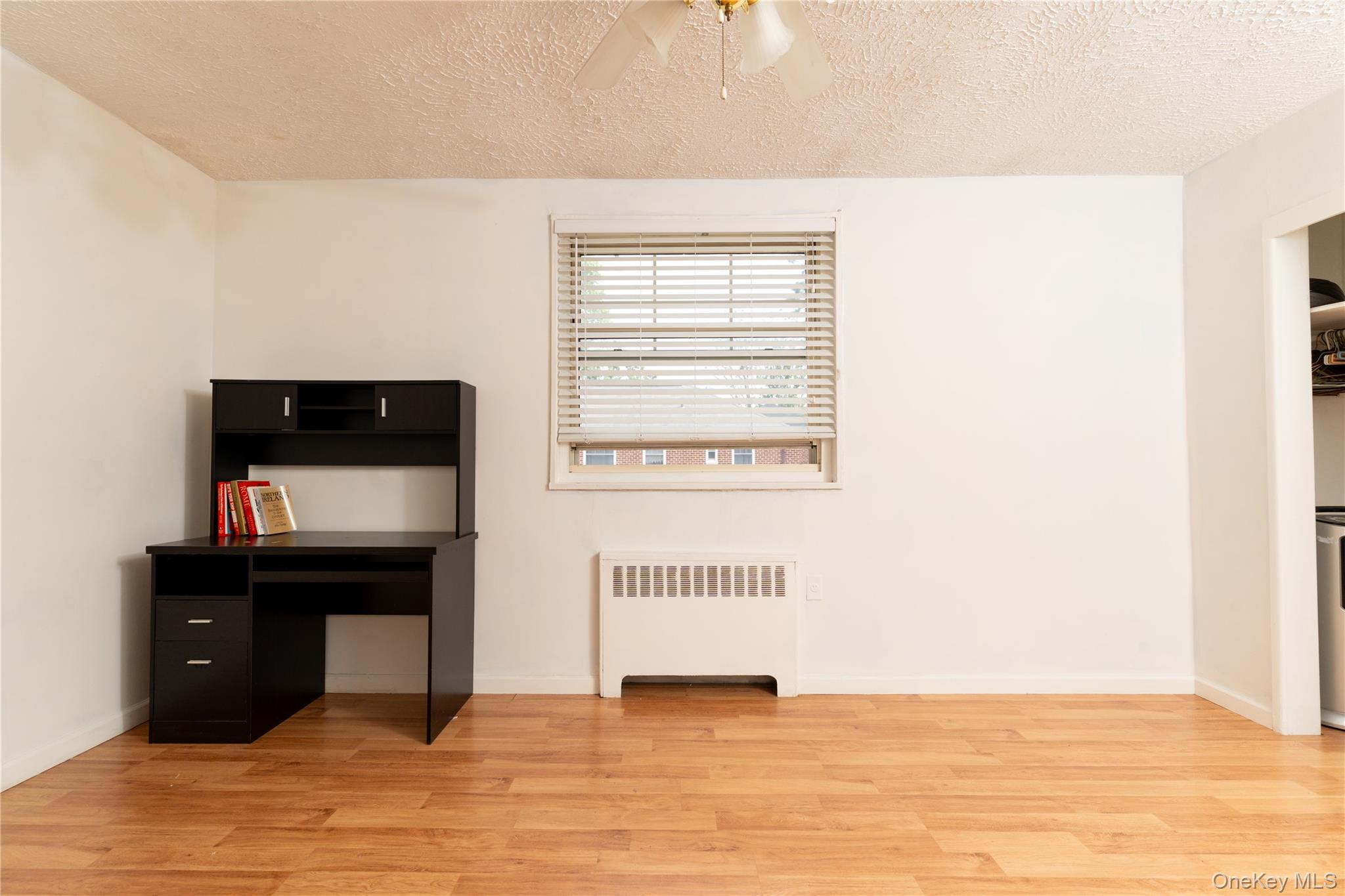 #10 photo, 61-15 251 Street, Little Neck , NY 11362