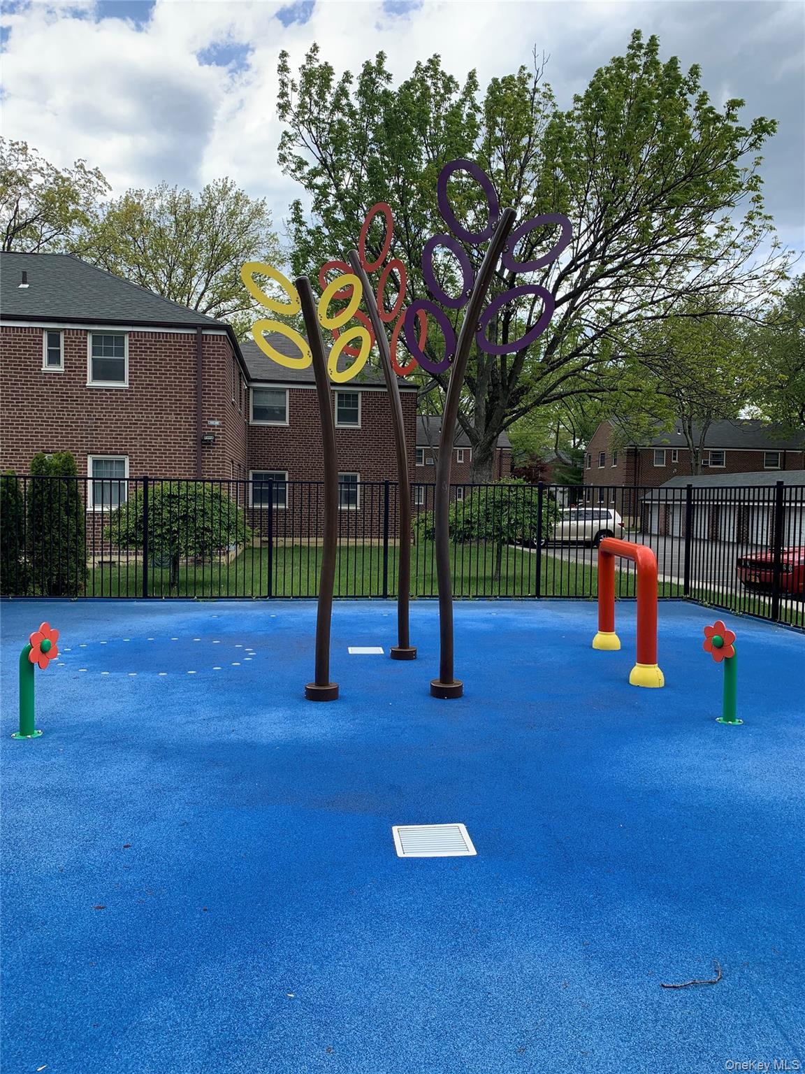 #16 photo, 61-15 251 Street, Little Neck , NY 11362