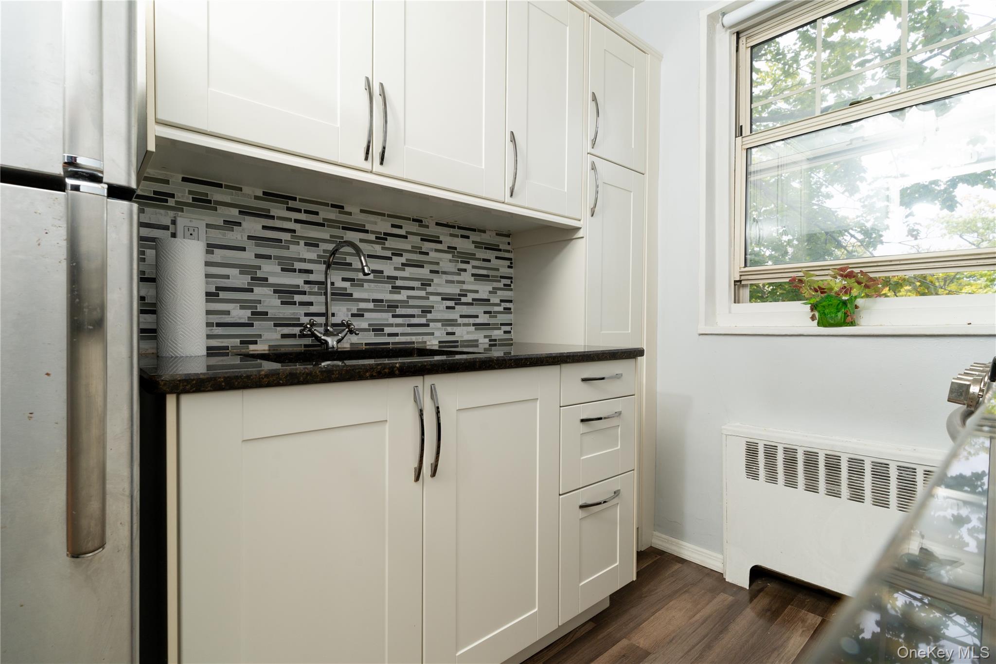 #3 photo, 61-15 251 Street, Little Neck , NY 11362