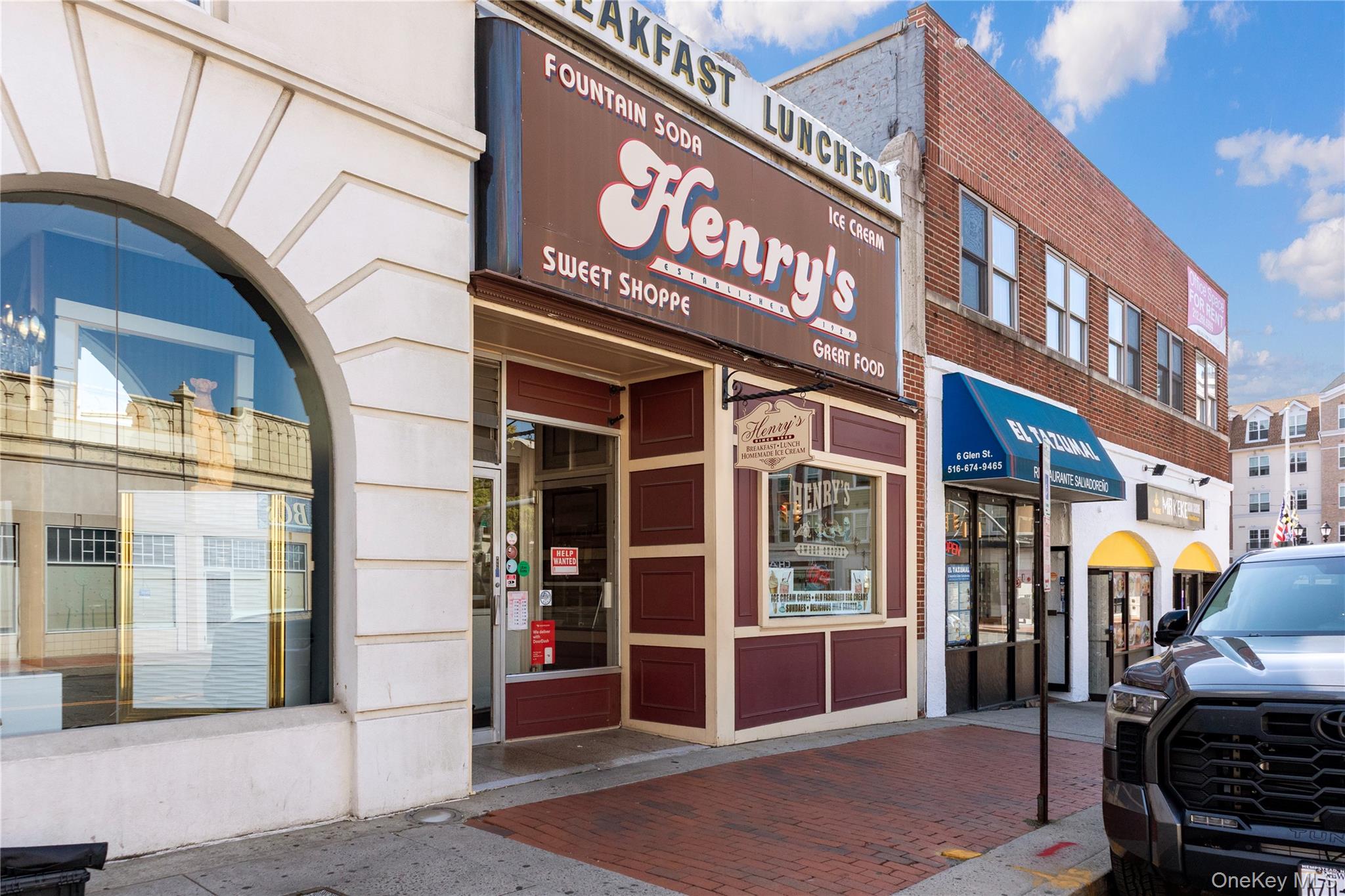 #18 photo, 8-10 Glen Street, Glen Cove , NY 11542