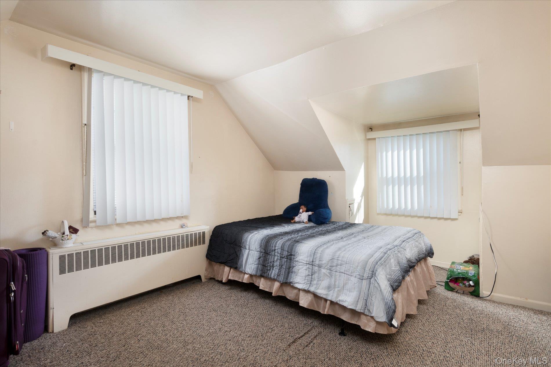 #14 photo, 472 Emerson Street, Uniondale , NY 11553