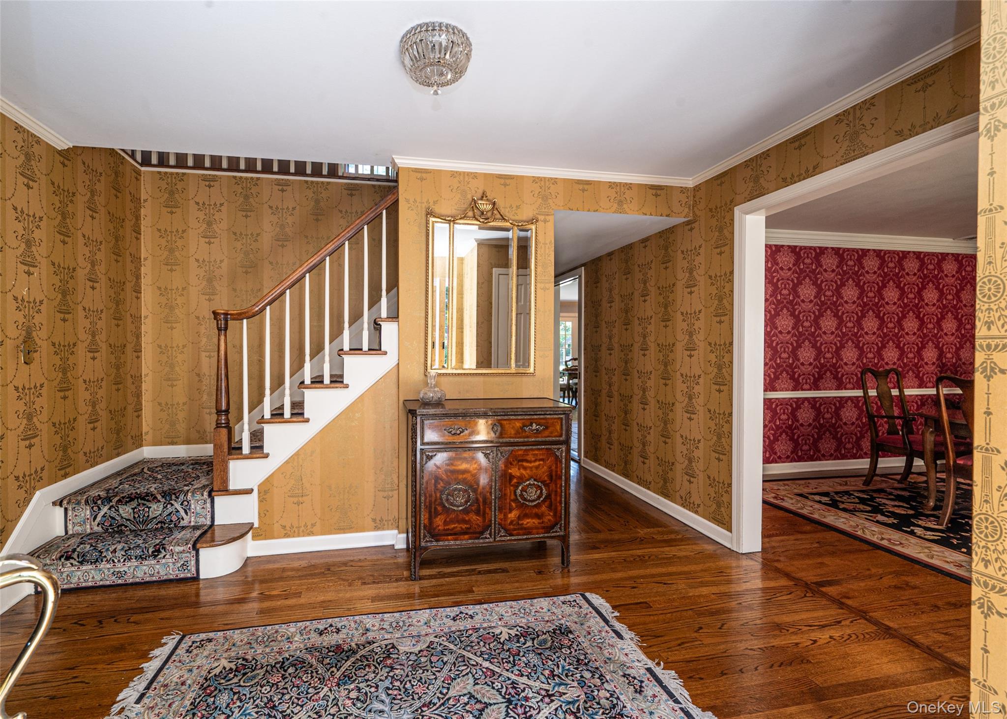 #4 photo, 17 John Daves Lane, Huntington , NY 11743