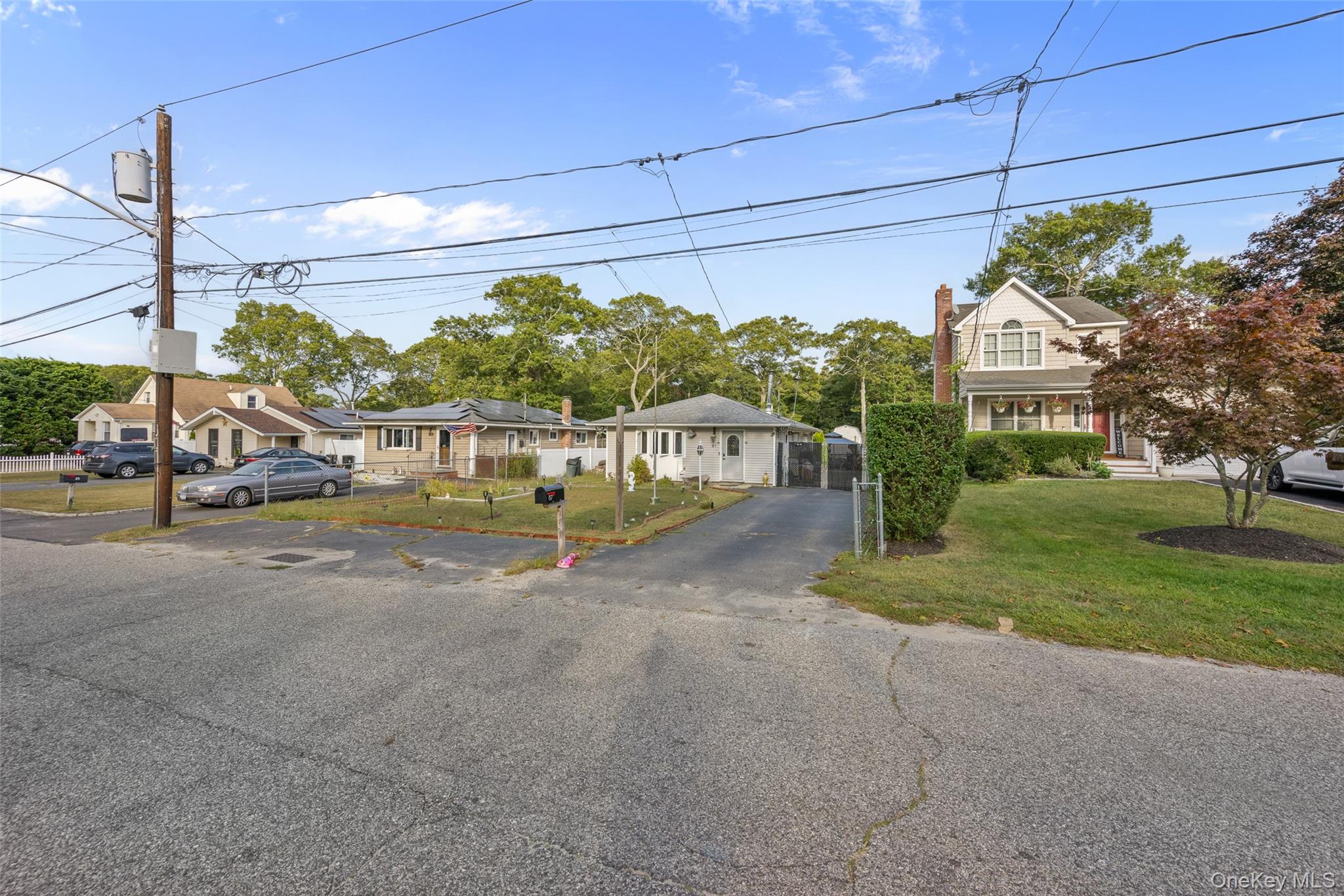 #3 photo, 87 Biltmore Drive, サフォーク郡 Mastic Beach , NY 11951