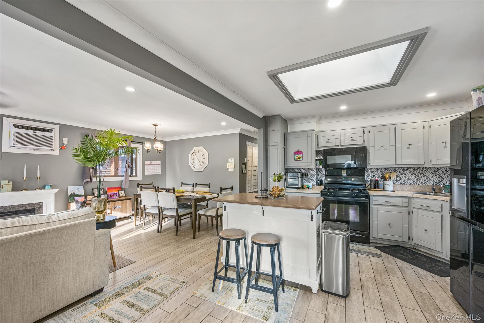 #4 photo, 87 Biltmore Drive, サフォーク郡 Mastic Beach , NY 11951