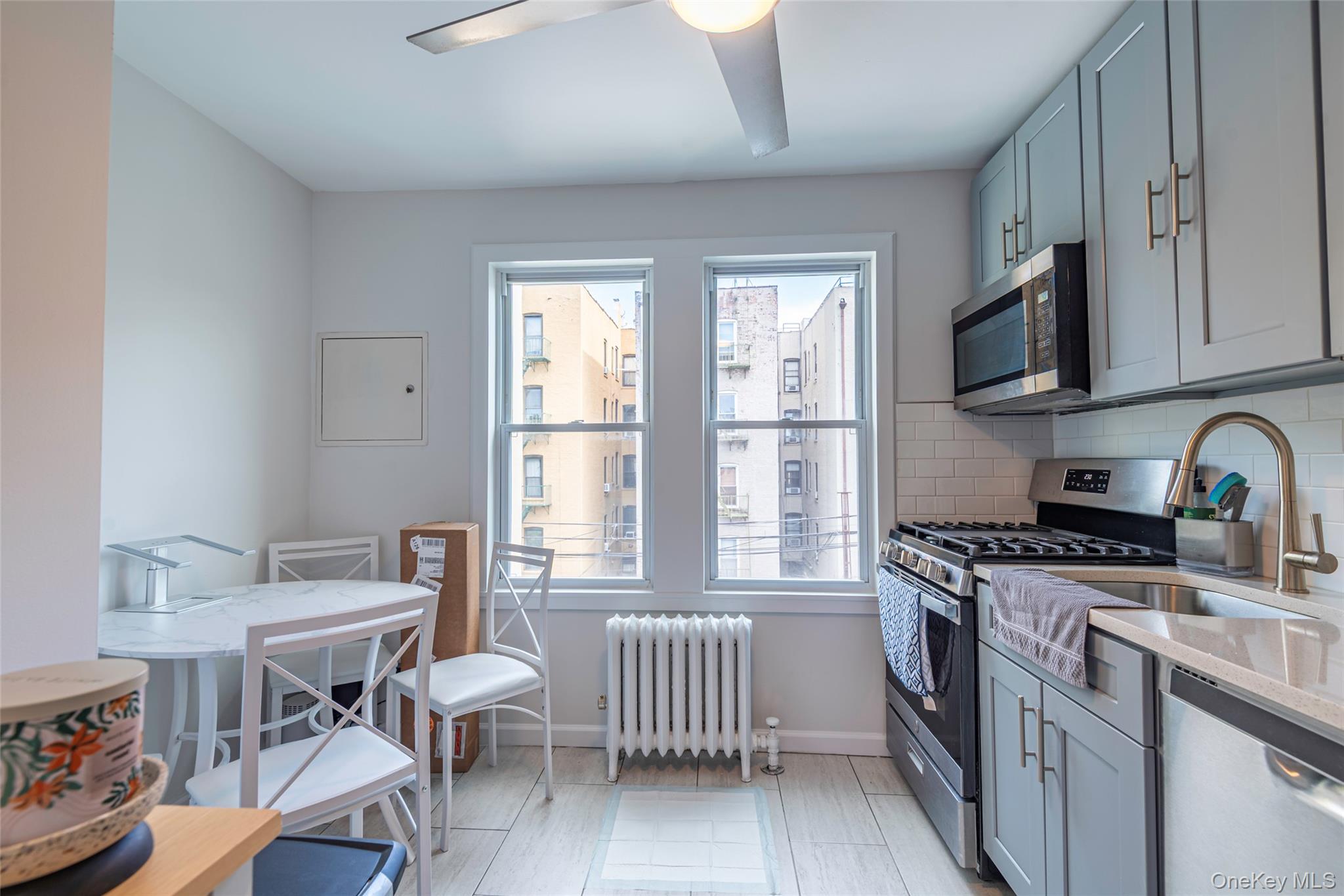 #19 photo, 3361 29th Street, Astoria , NY 11106