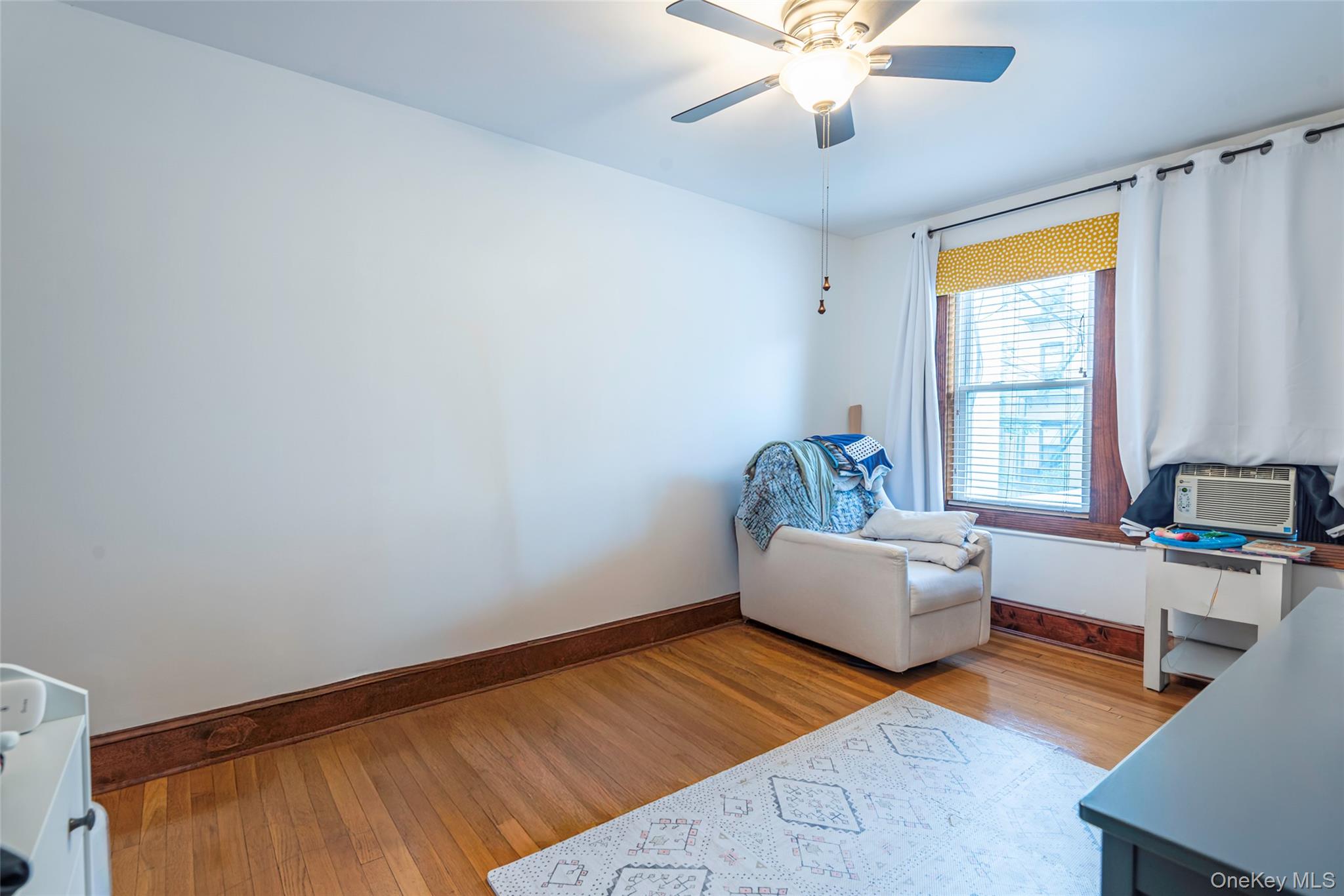 #9 photo, 3361 29th Street, Astoria , NY 11106