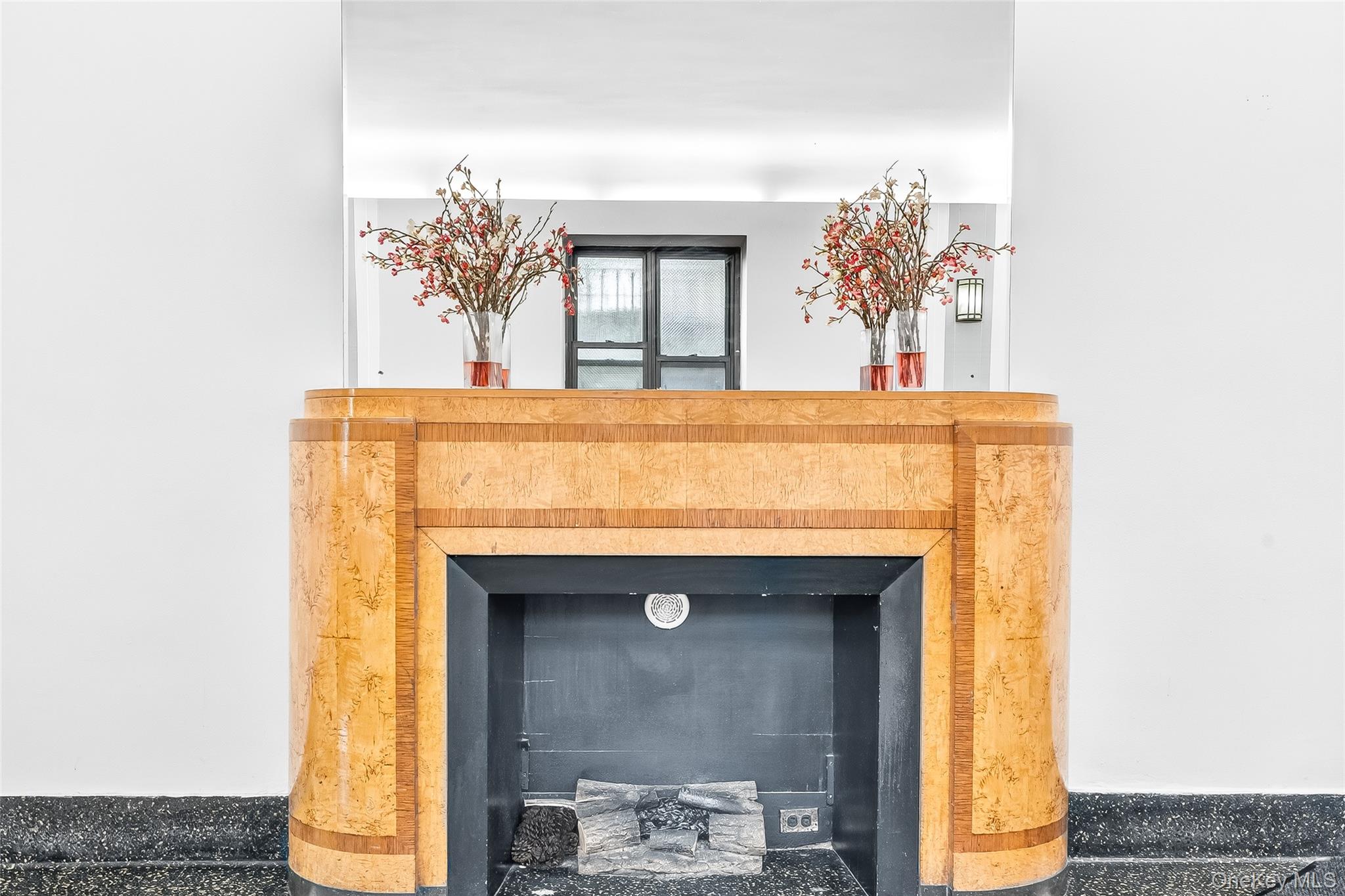 #7 photo, 190 E Mosholu Parkway, Bronx , NY 10458