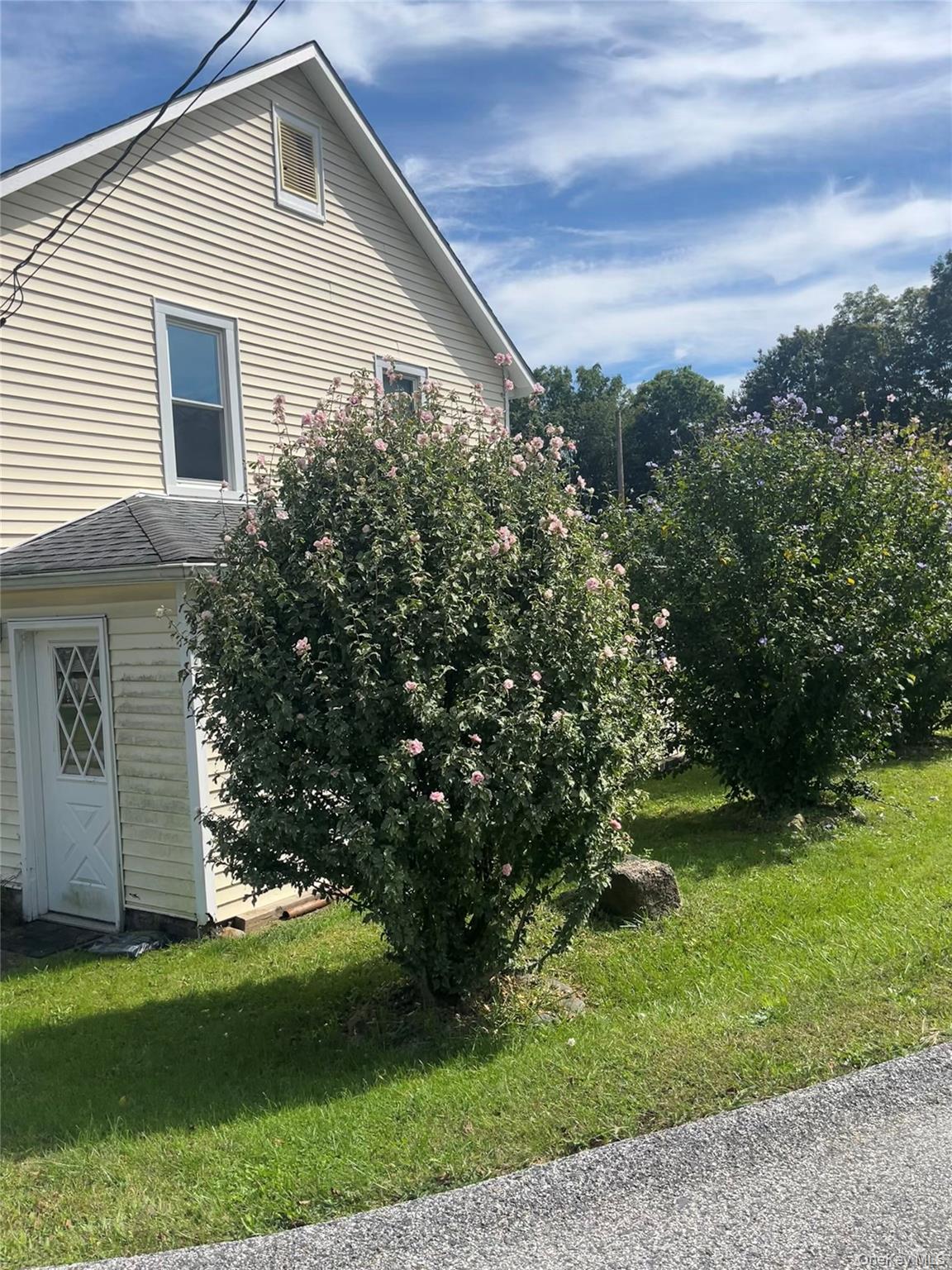 #14 photo, 89 N. Montgomery Street, Walden , NY 12586