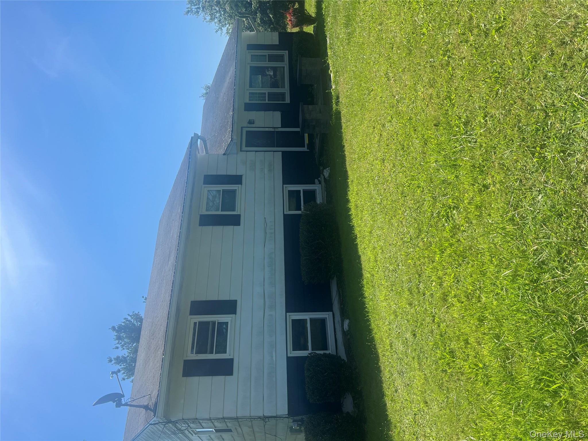 #1 photo, 67-69 Kingsview Road, 纽约州 Wallkill , NY 12589