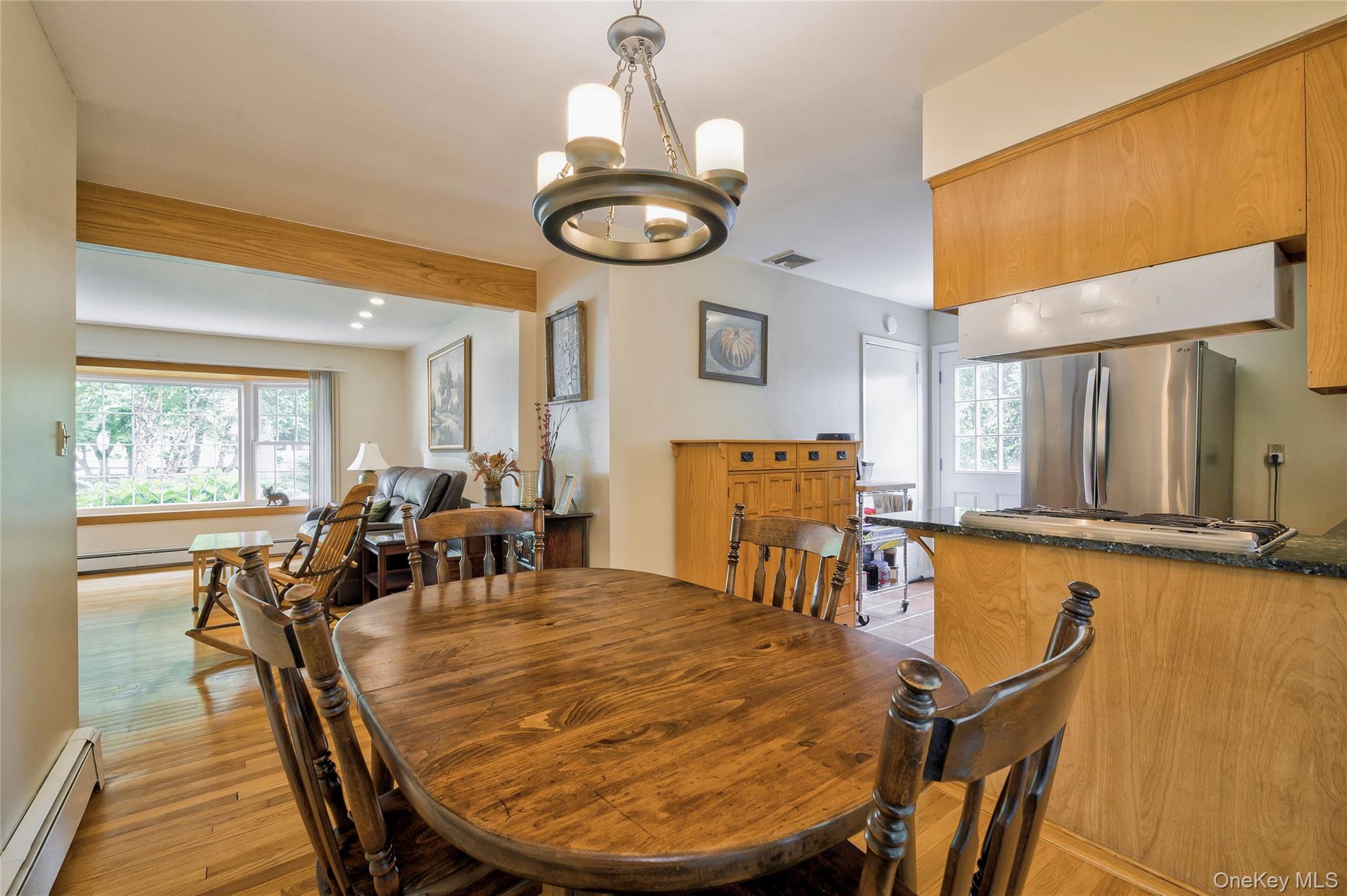 #11 photo, 287 4th Avenue, Saint James , NY 11780