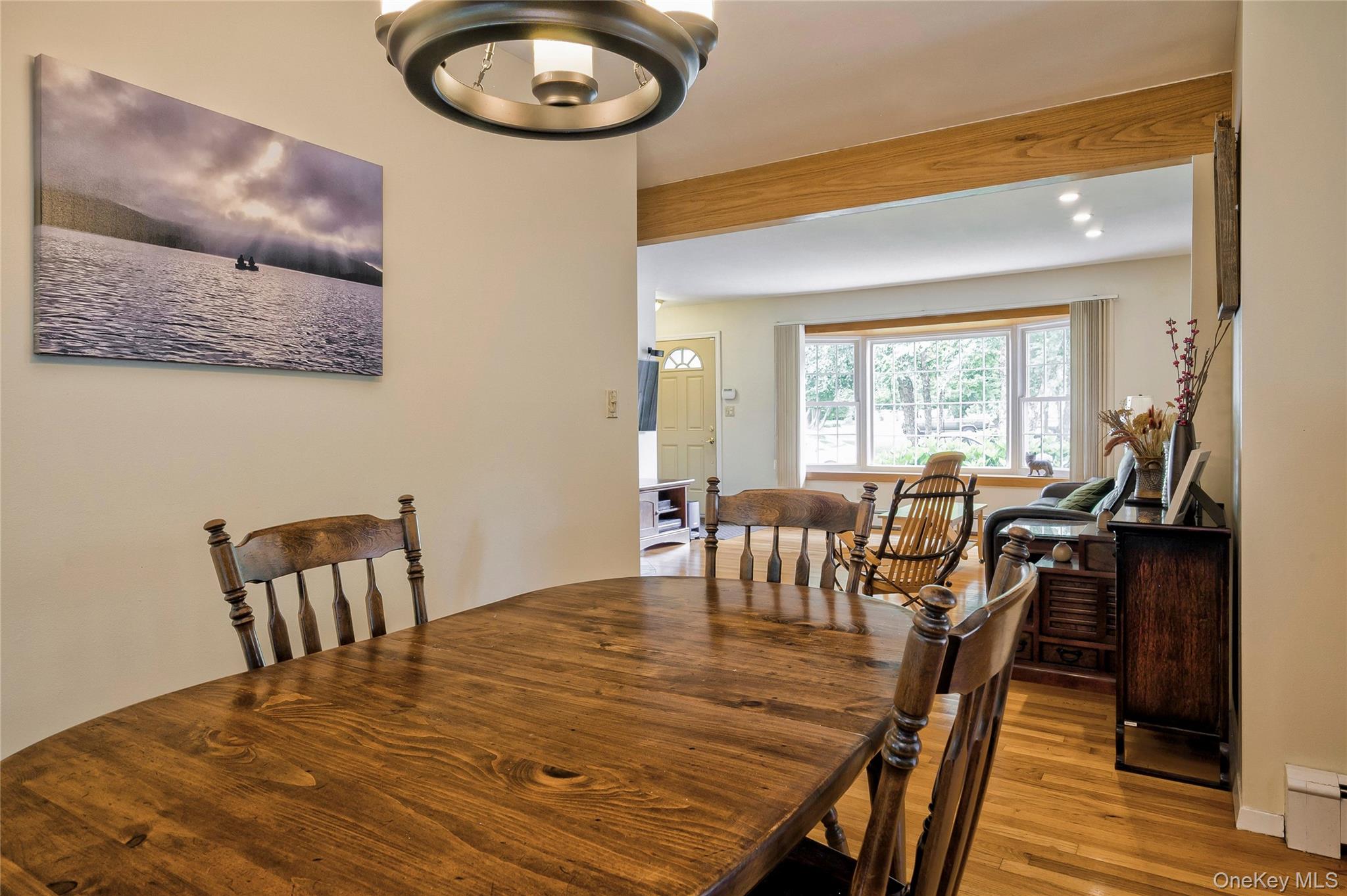 #12 photo, 287 4th Avenue, Saint James , NY 11780