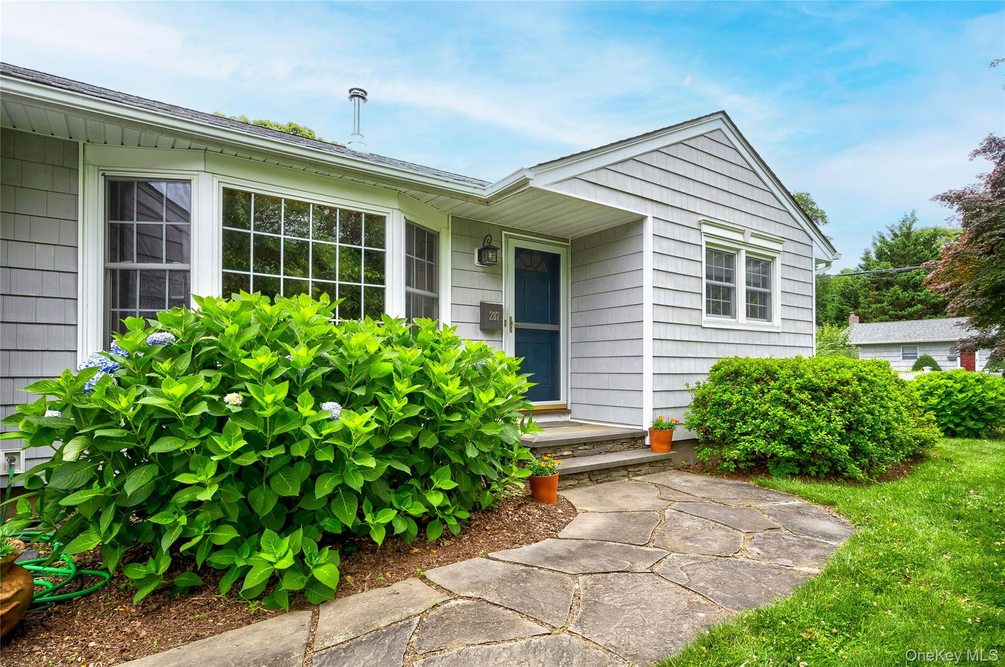 #2 photo, 287 4th Avenue, Saint James , NY 11780