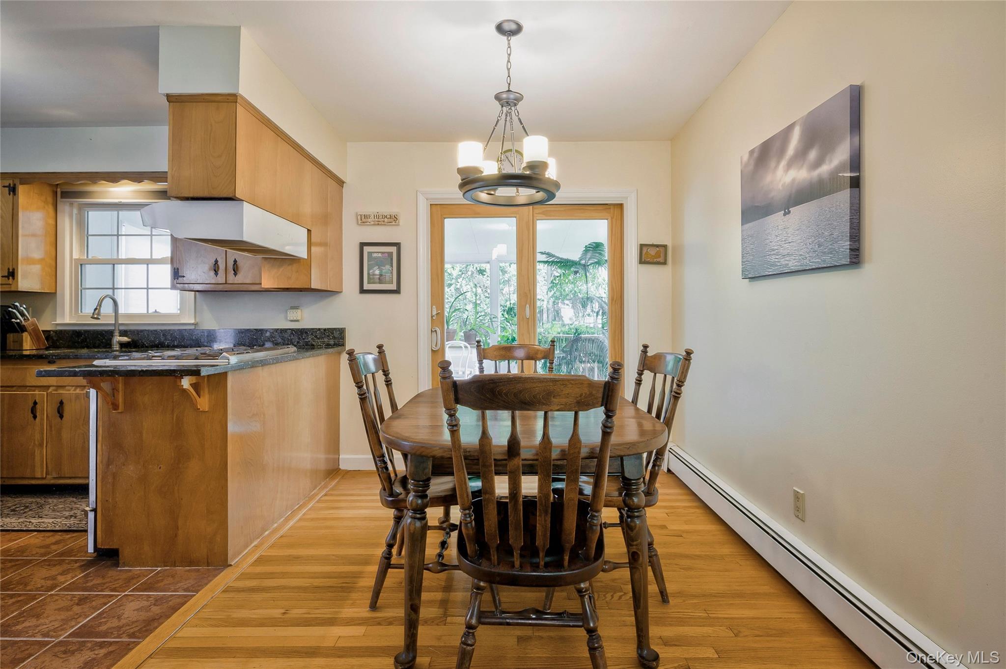 #8 photo, 287 4th Avenue, Saint James , NY 11780