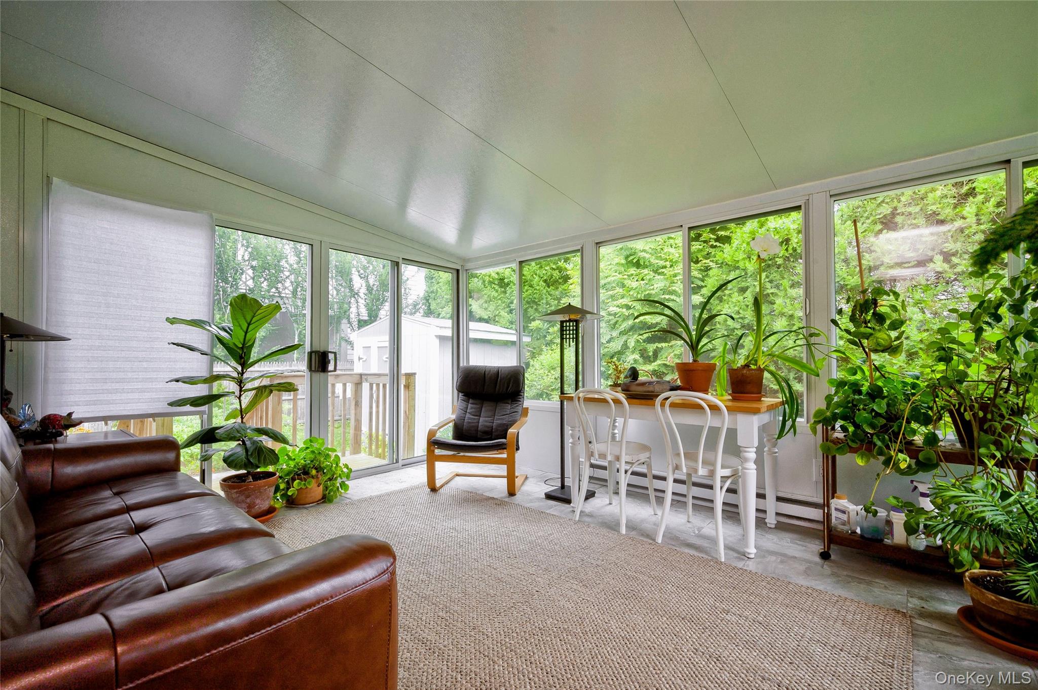 #9 photo, 287 4th Avenue, Saint James , NY 11780