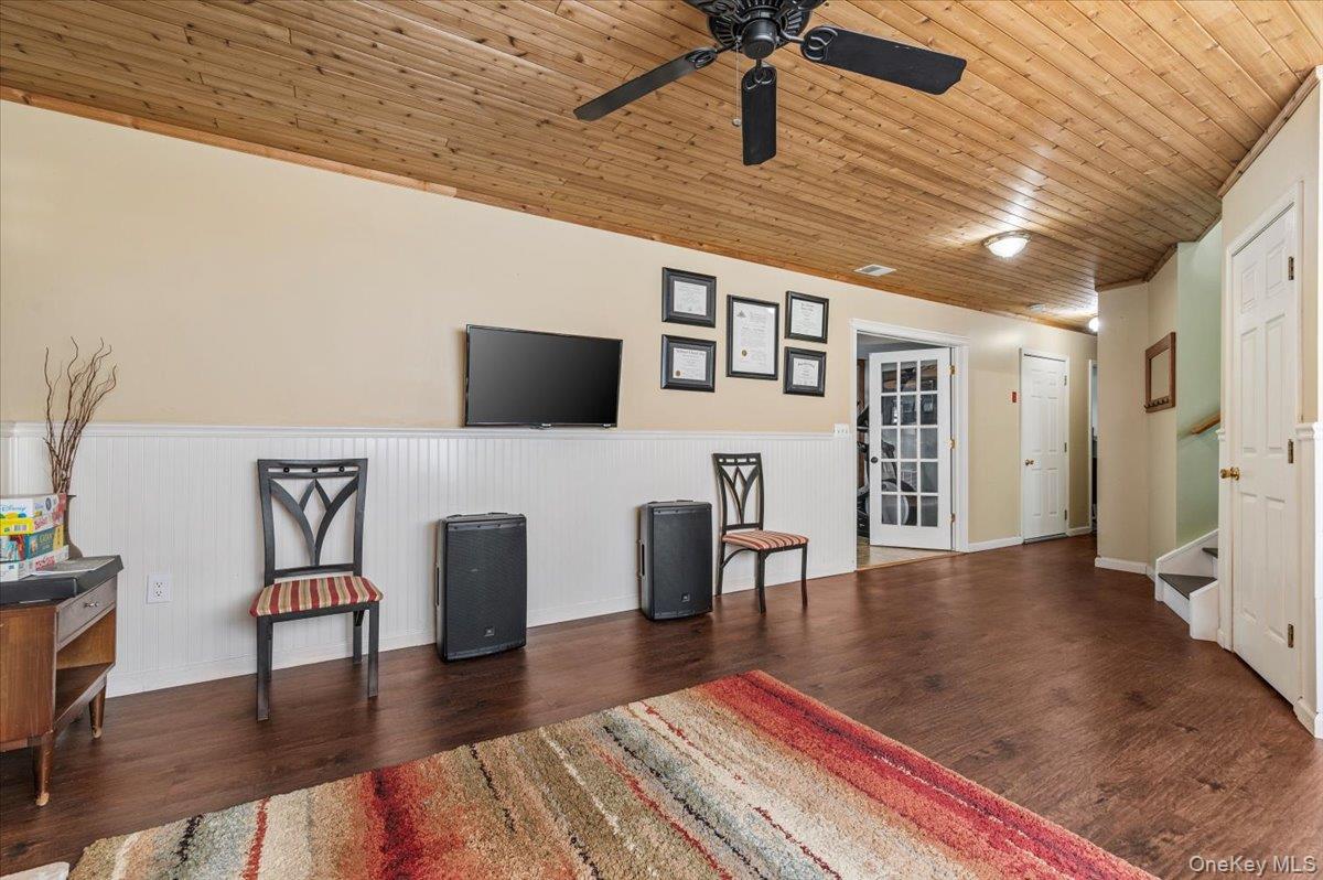 #17 photo, 101 Plymouth Avenue, East Patchogue , NY 11772