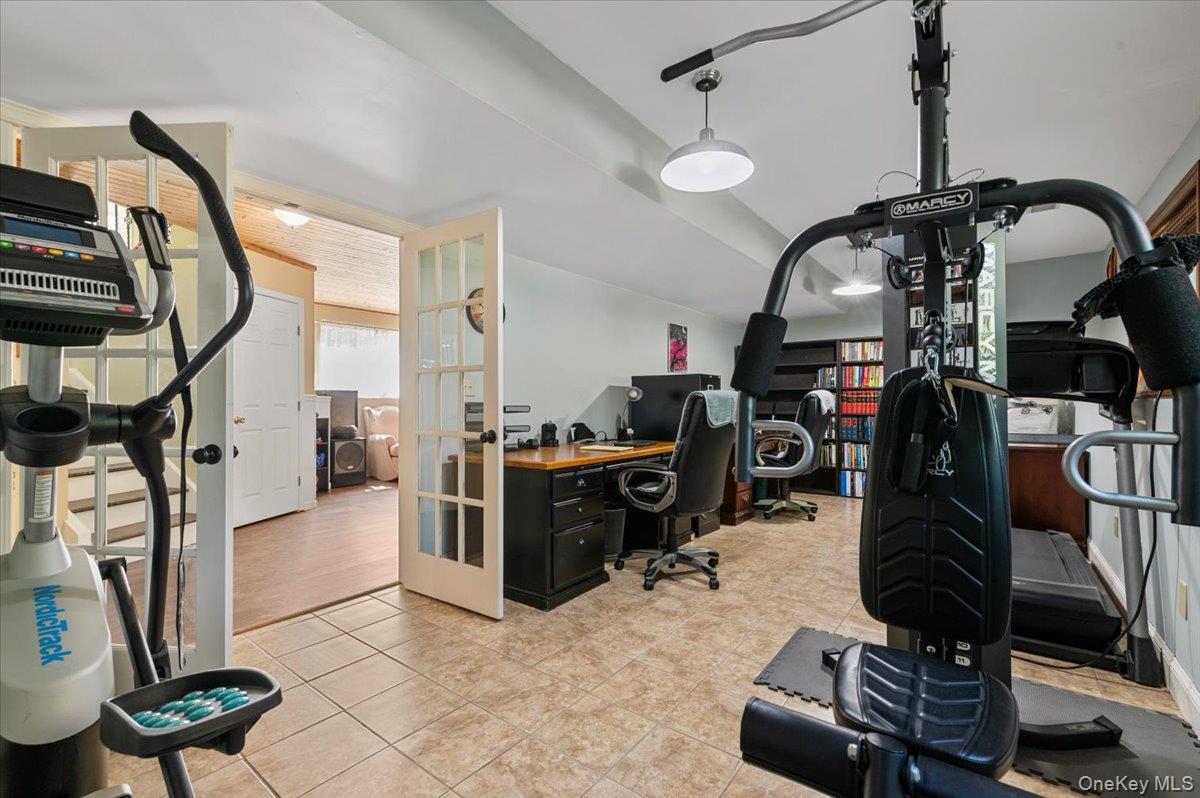 #19 photo, 101 Plymouth Avenue, East Patchogue , NY 11772