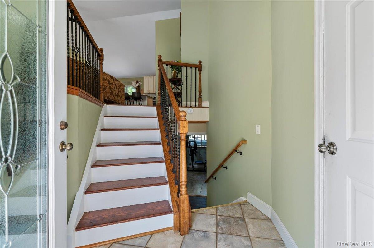 #2 photo, 101 Plymouth Avenue, East Patchogue , NY 11772