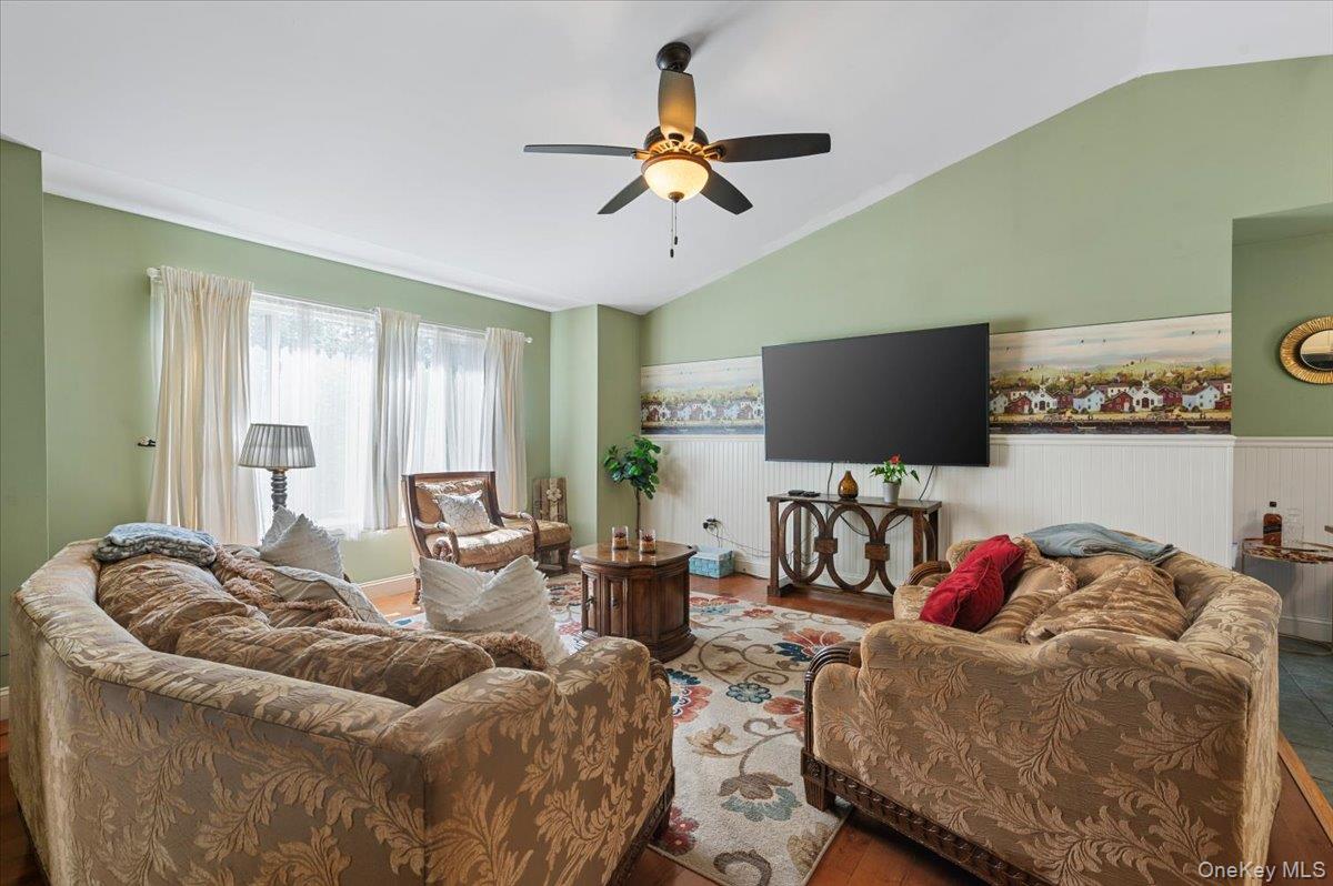 #3 photo, 101 Plymouth Avenue, East Patchogue , NY 11772