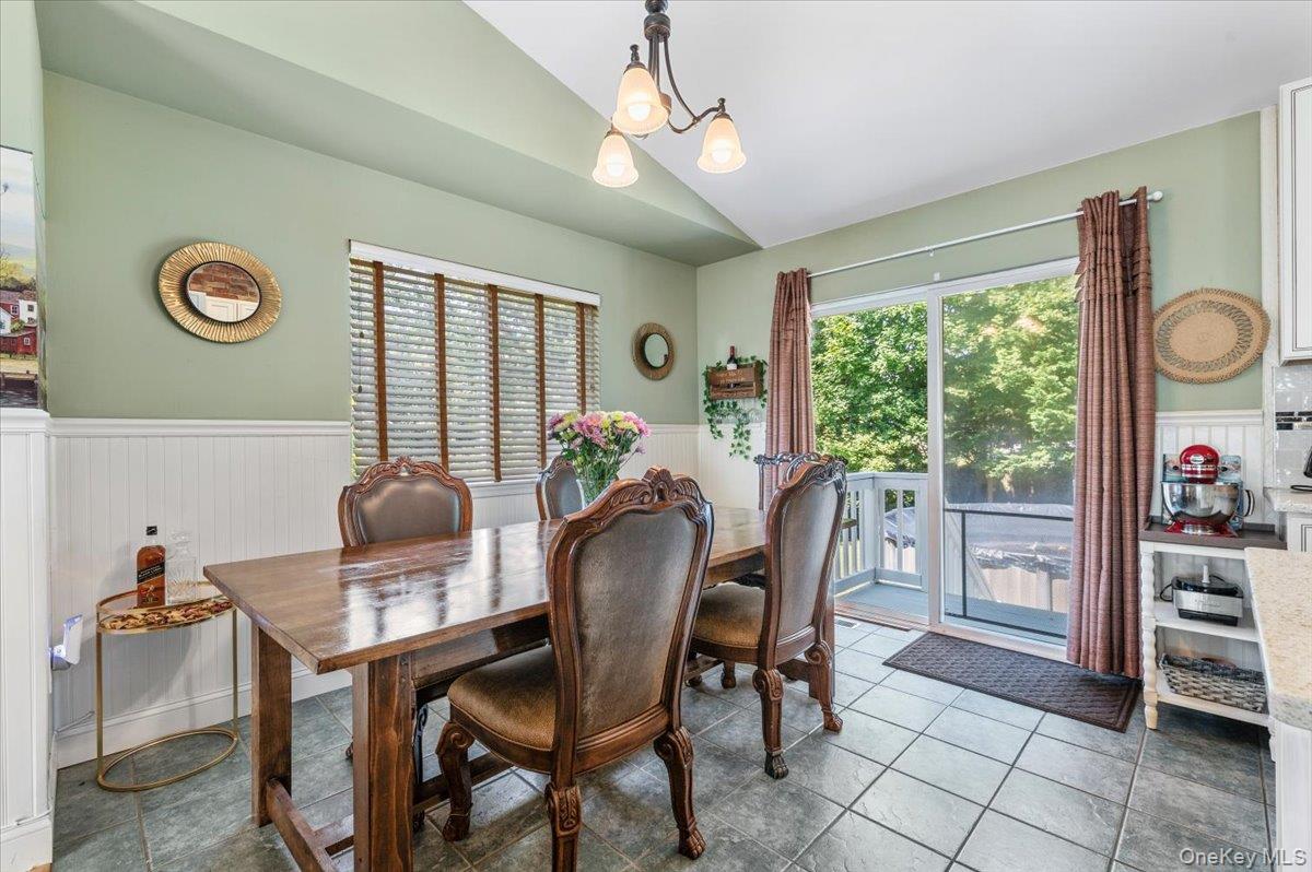 #7 photo, 101 Plymouth Avenue, East Patchogue , NY 11772