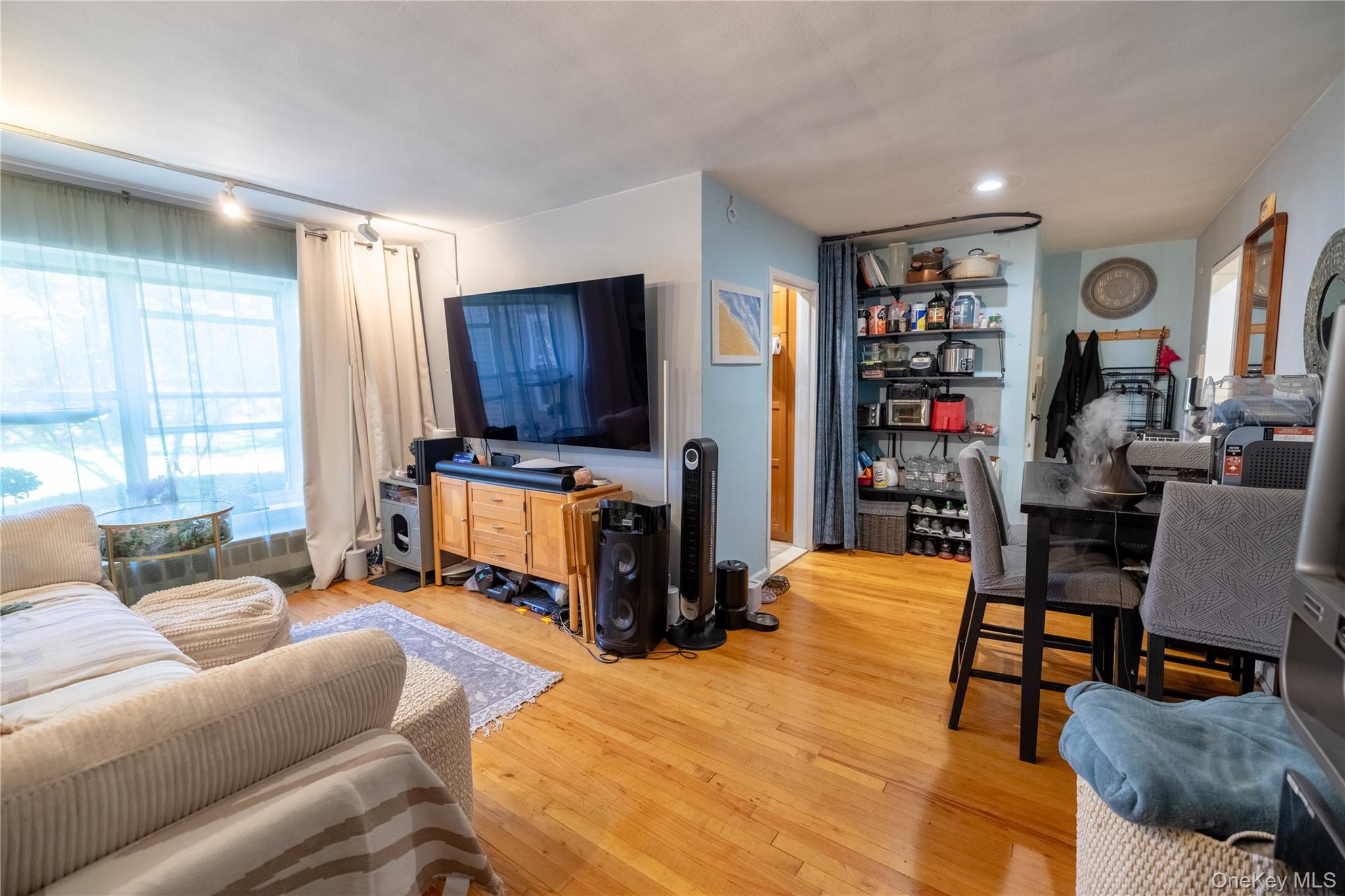 #2 photo, 221 Middleneck Road, ナッソー郡 Great Neck , NY 11021