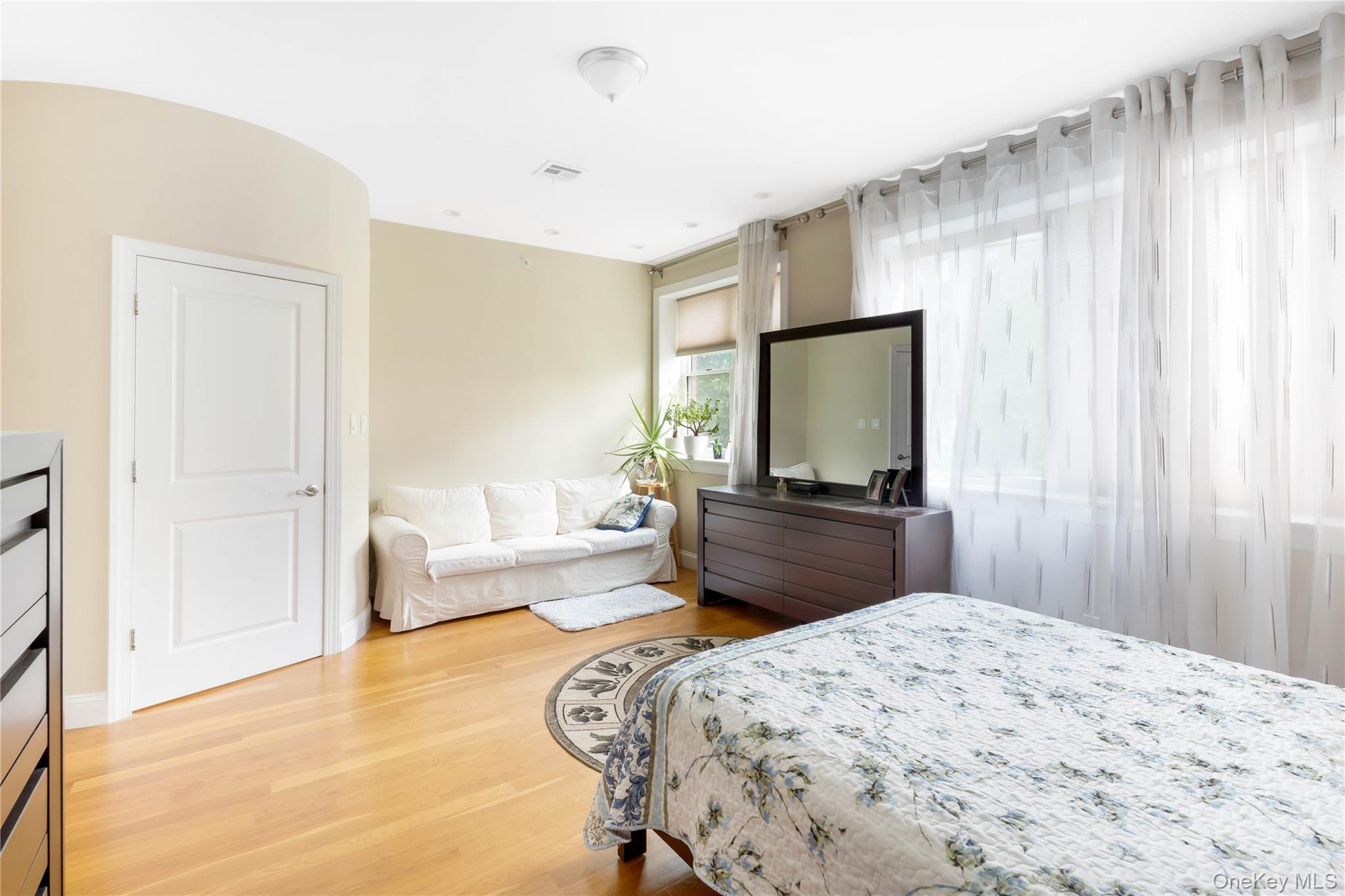 #6 photo, 1492 E 12th Street, ブルックリン区 Brooklyn , NY 11230