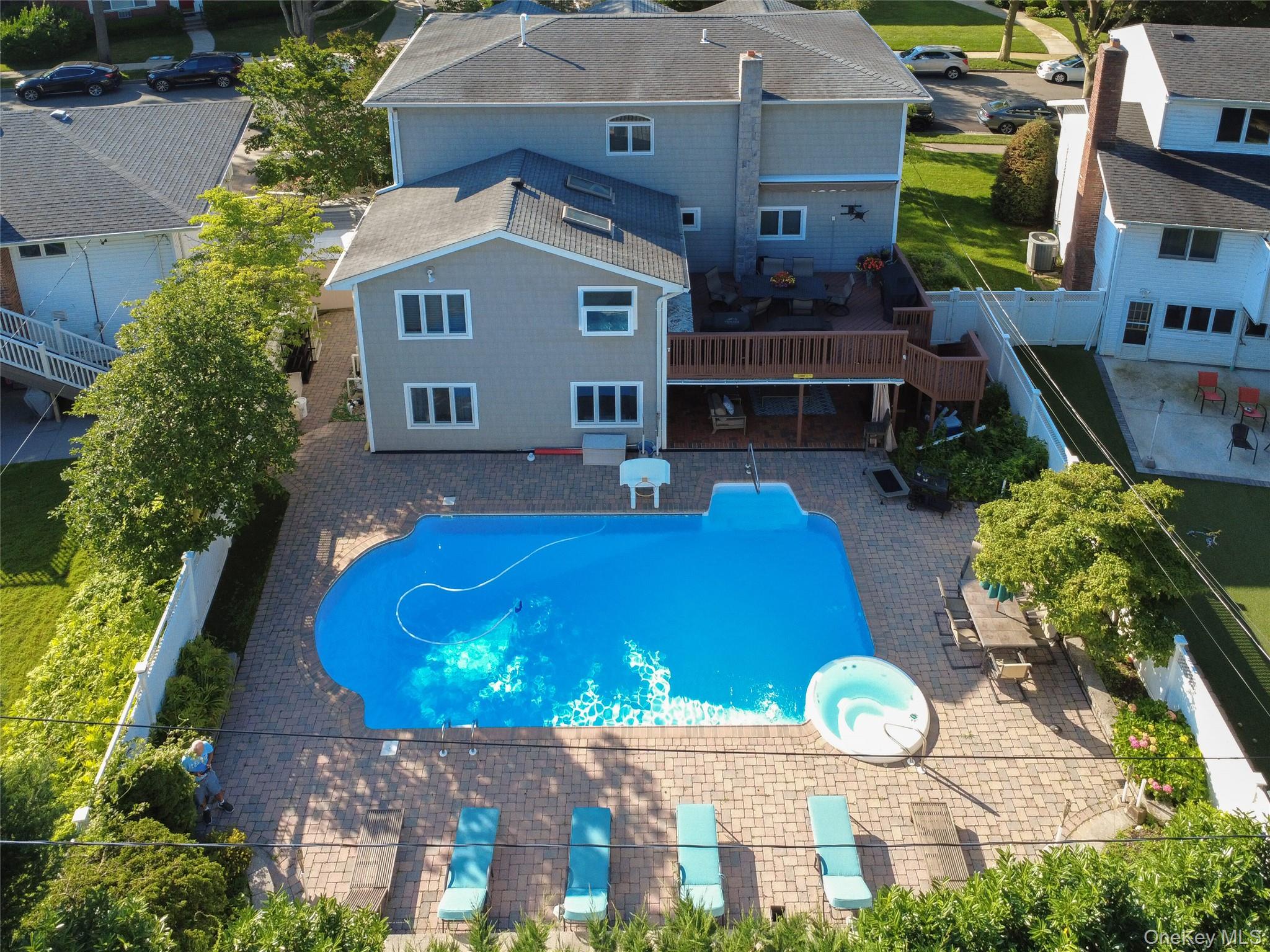 #5 photo, 11 Fishermans Drive, Port Washington , NY 11050