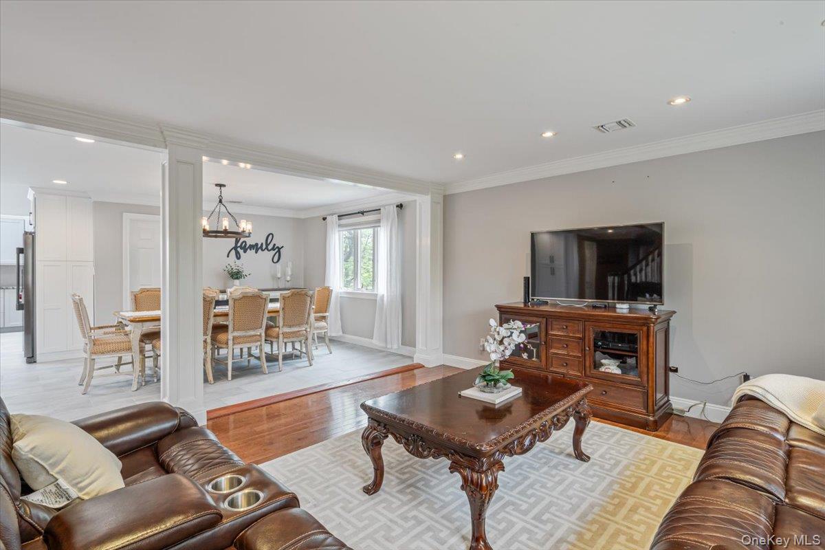 #7 photo, 11 Fishermans Drive, Port Washington , NY 11050