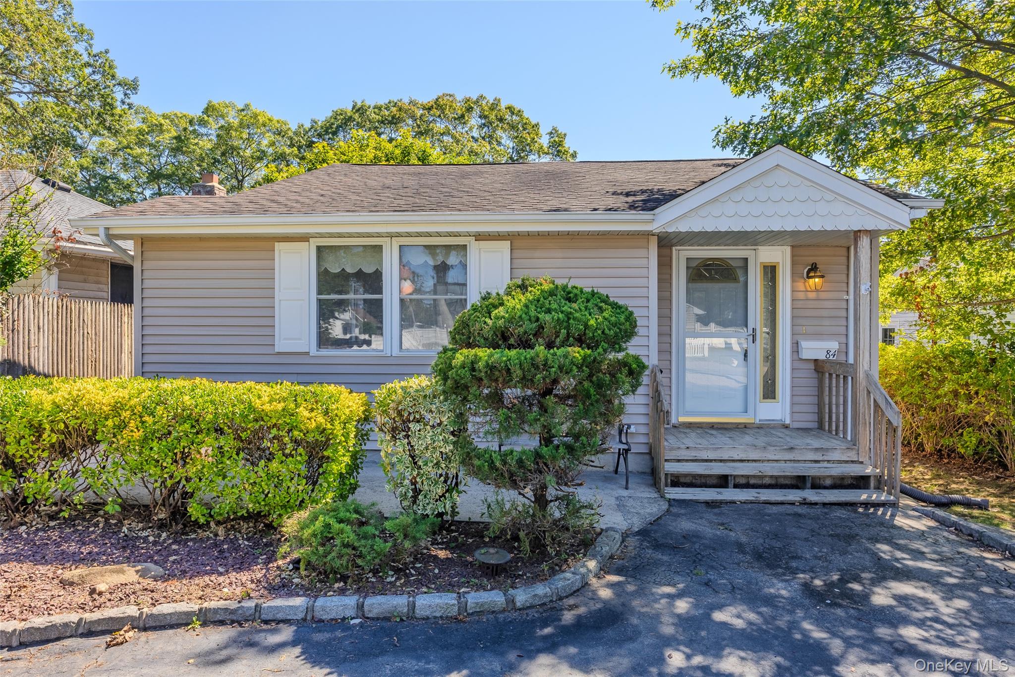 #1 photo, 84 Broadway, Ronkonkoma , NY 11779