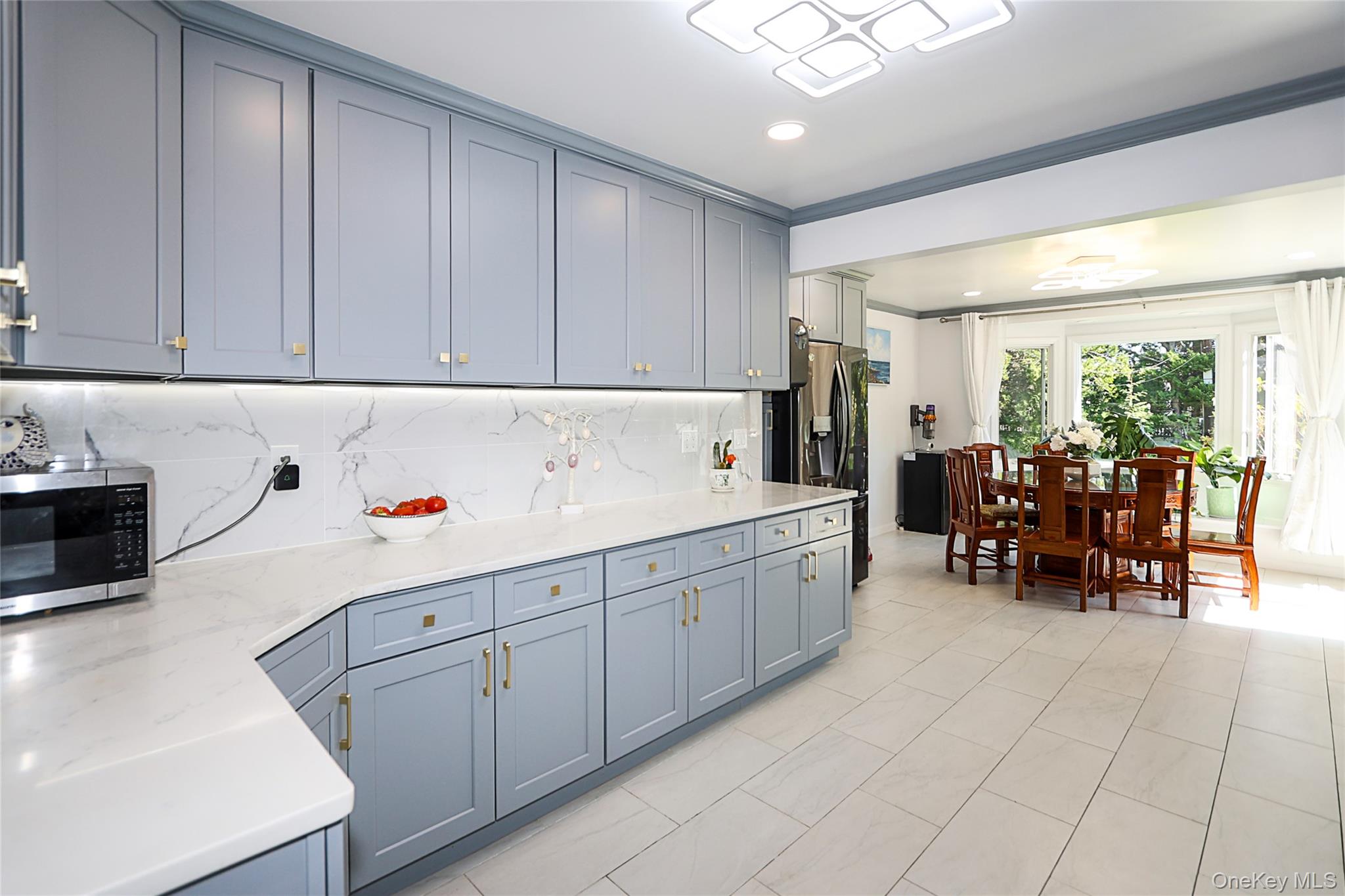 #10 photo, 6 Lewis Avenue, Jericho , NY 11753