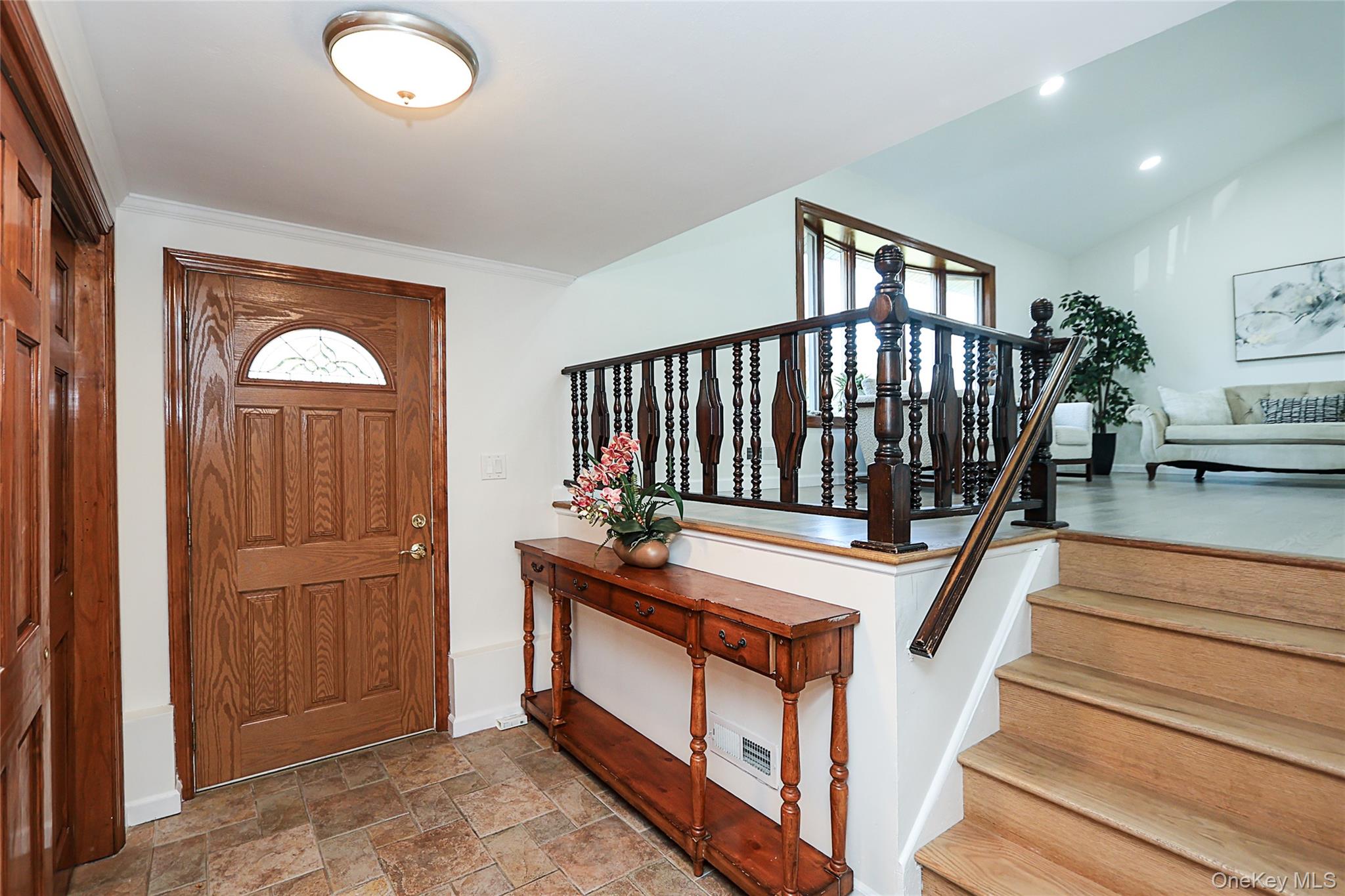 #4 photo, 6 Lewis Avenue, Jericho , NY 11753