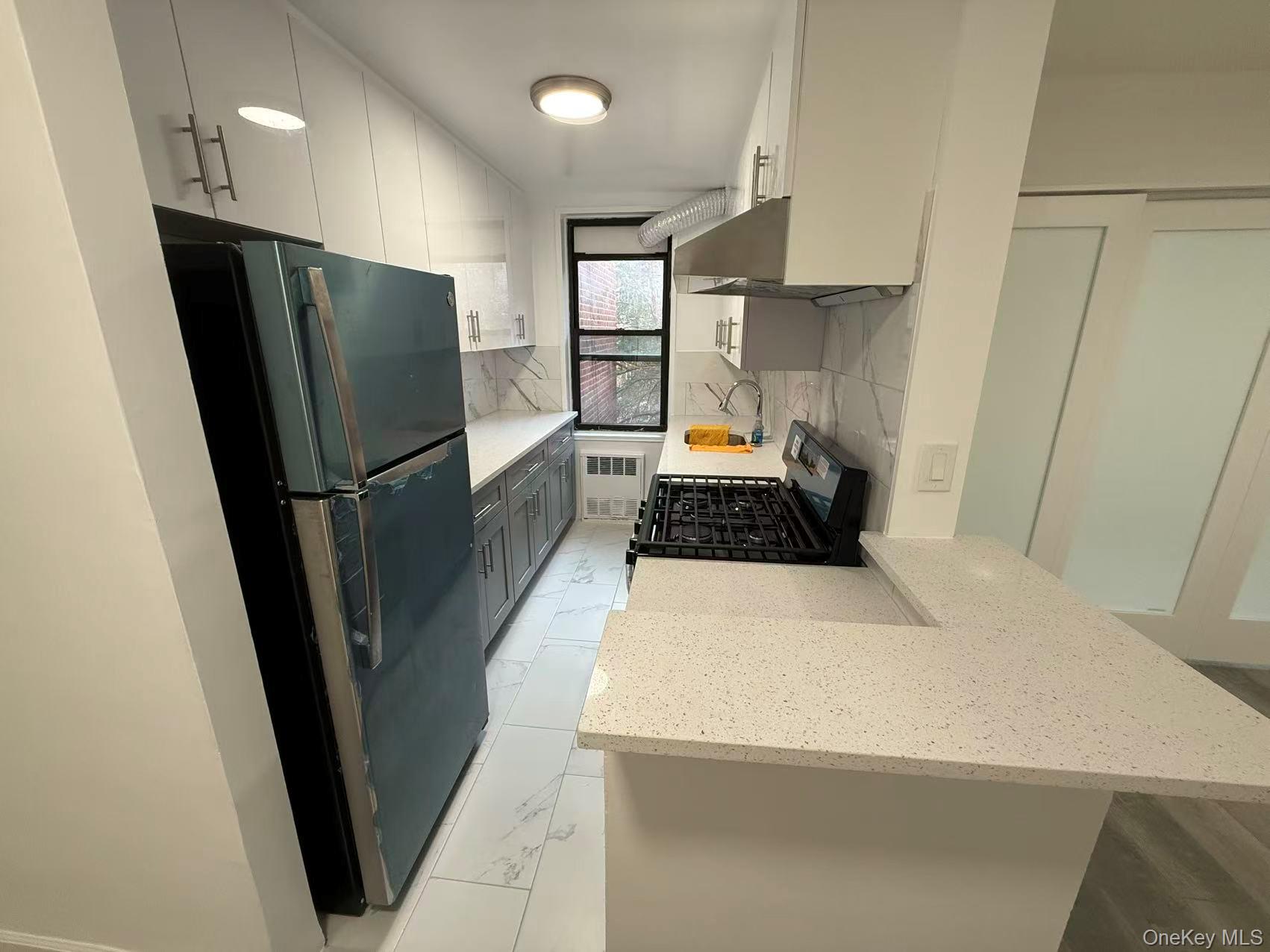 #4 photo, 42-26 81st Street, クイーンズ区 Elmhurst , NY 11373