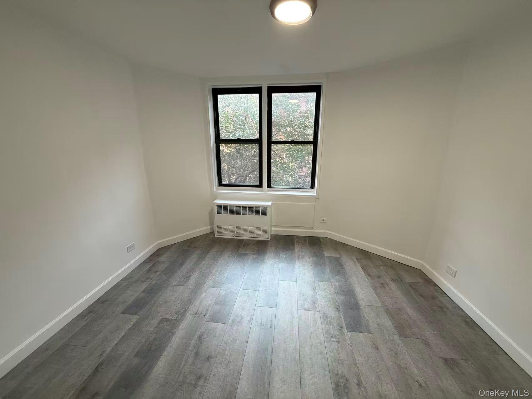 #5 photo, 42-26 81st Street, クイーンズ区 Elmhurst , NY 11373