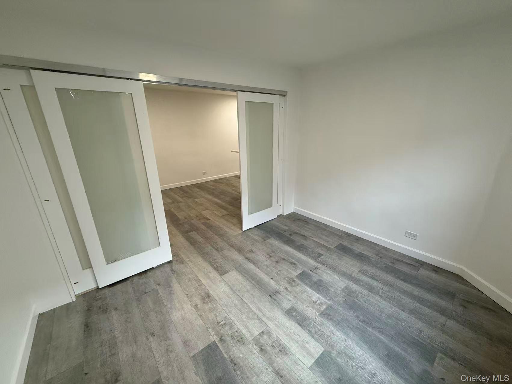 #6 photo, 42-26 81st Street, クイーンズ区 Elmhurst , NY 11373