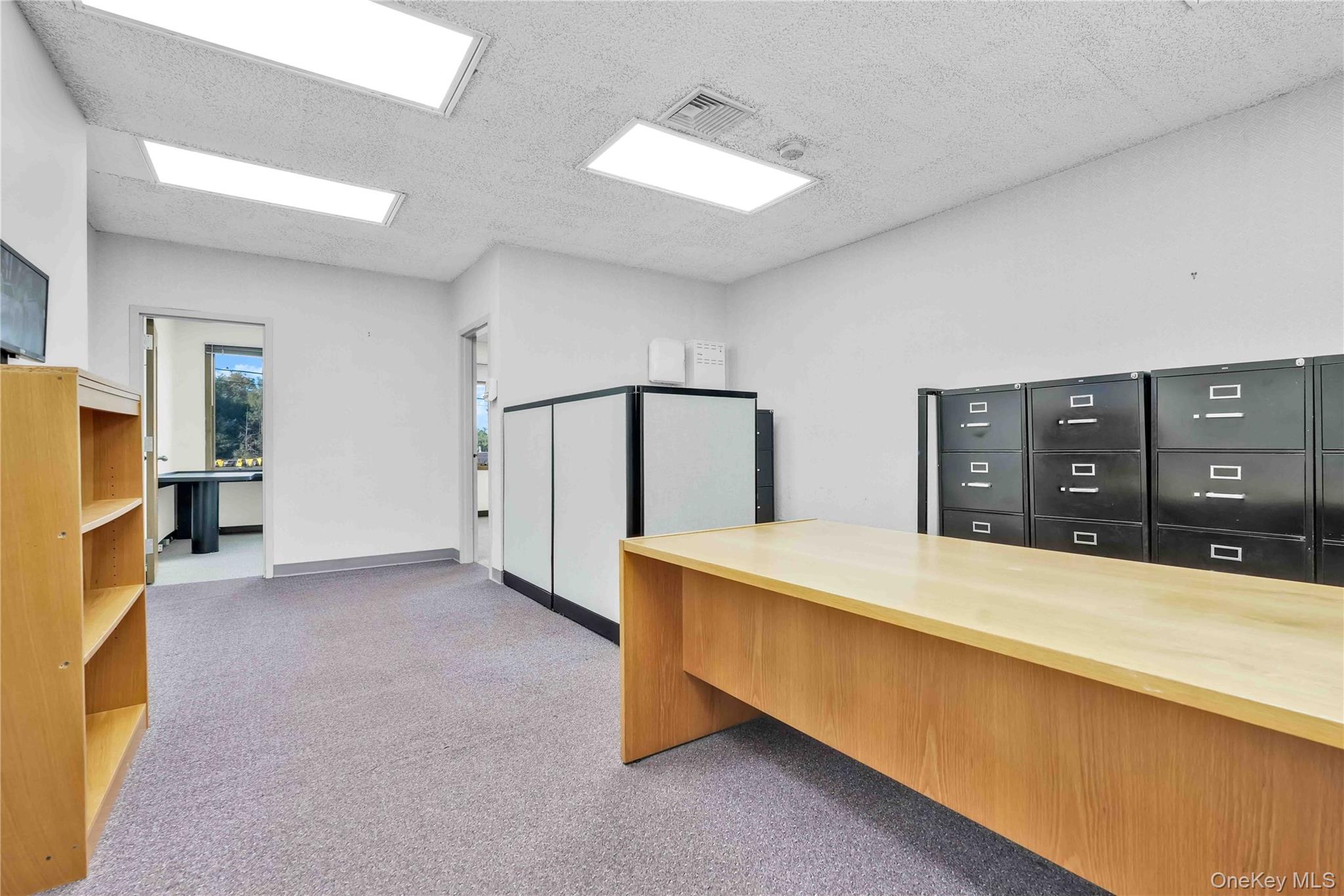 #13 photo, 98-20 Metropolitan Ave, Forest Hills , NY 11375