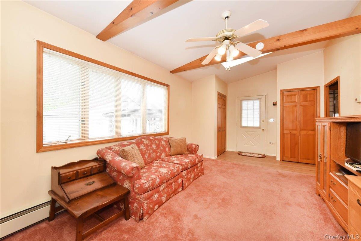 #12 photo, 366 W Gates Avenue, Lindenhurst , NY 11757