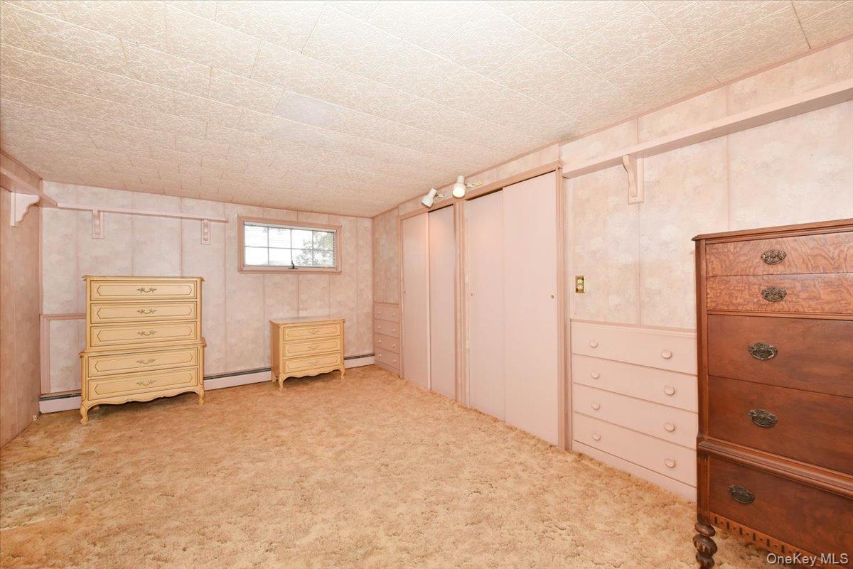 #18 photo, 366 W Gates Avenue, Lindenhurst , NY 11757