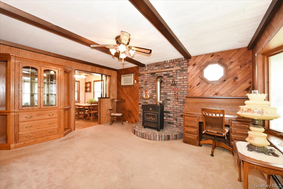 #4 photo, 366 W Gates Avenue, Lindenhurst , NY 11757