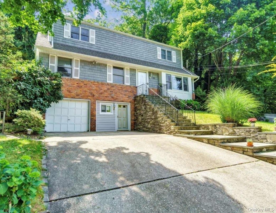 #2 photo, 181 Spring Road, Huntington , NY 11743