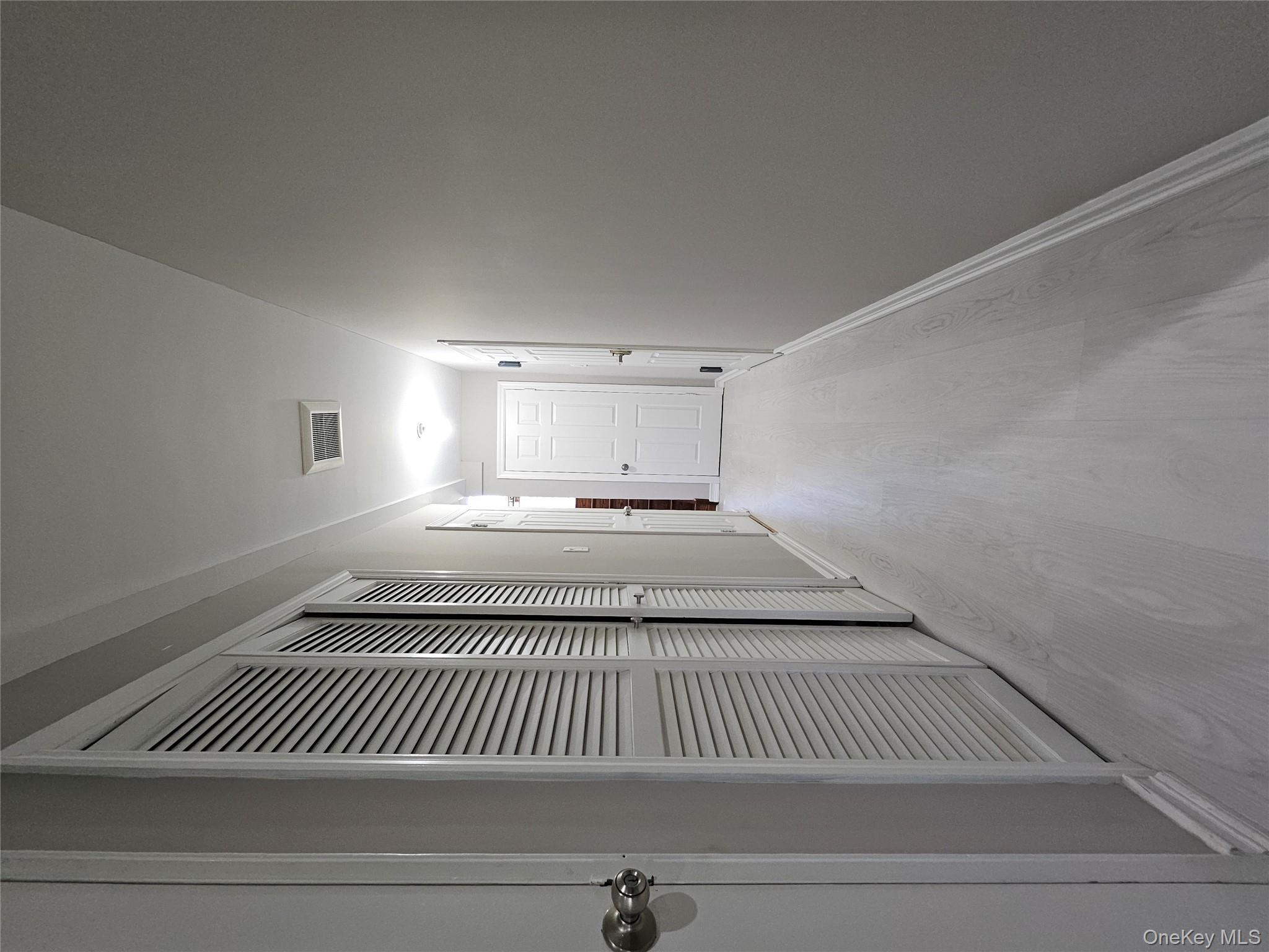 #14 photo, 120-19 Ketch Court, クイーンズ区 College Point , NY 11356