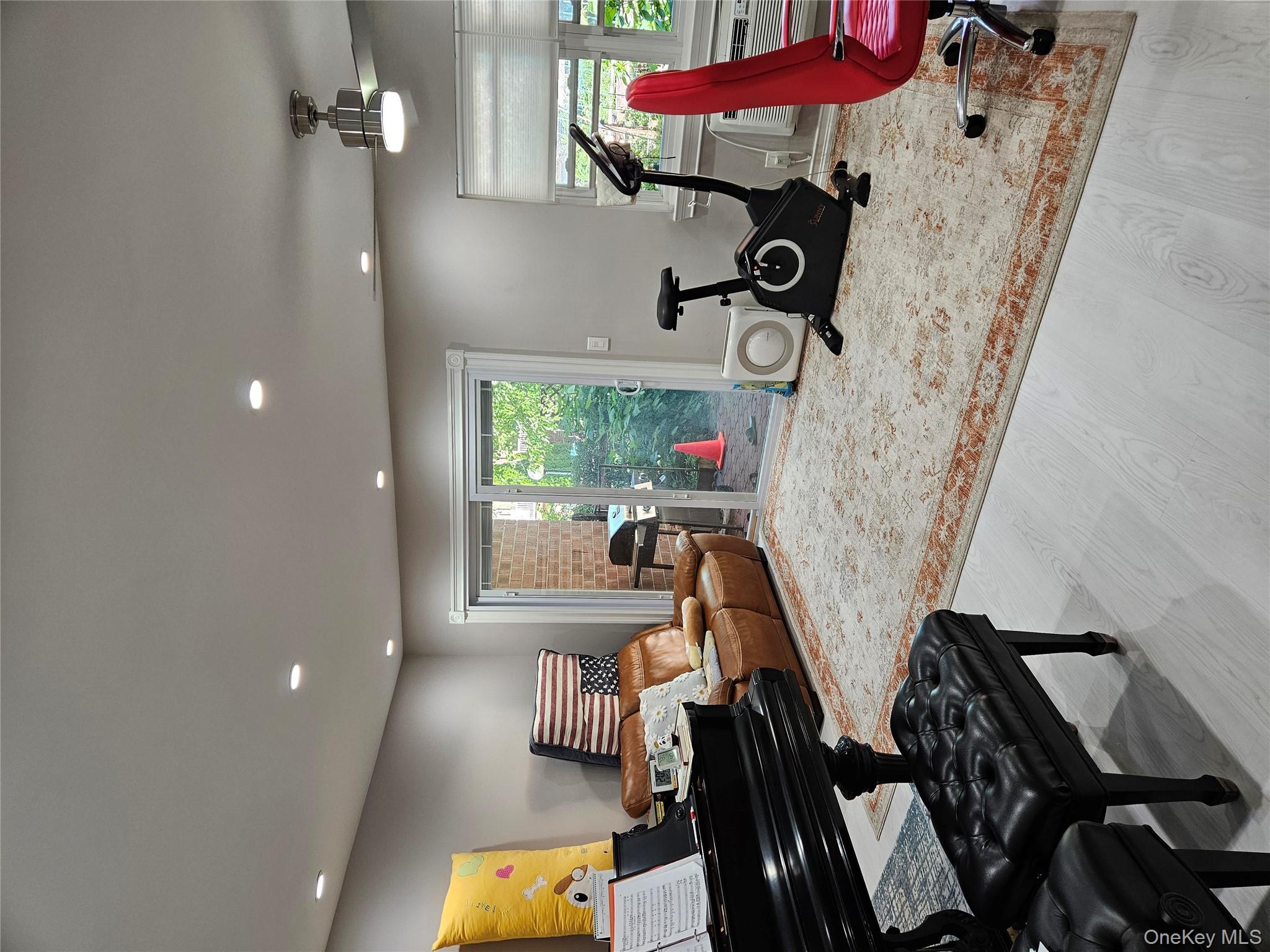 #17 photo, 120-19 Ketch Court, クイーンズ区 College Point , NY 11356