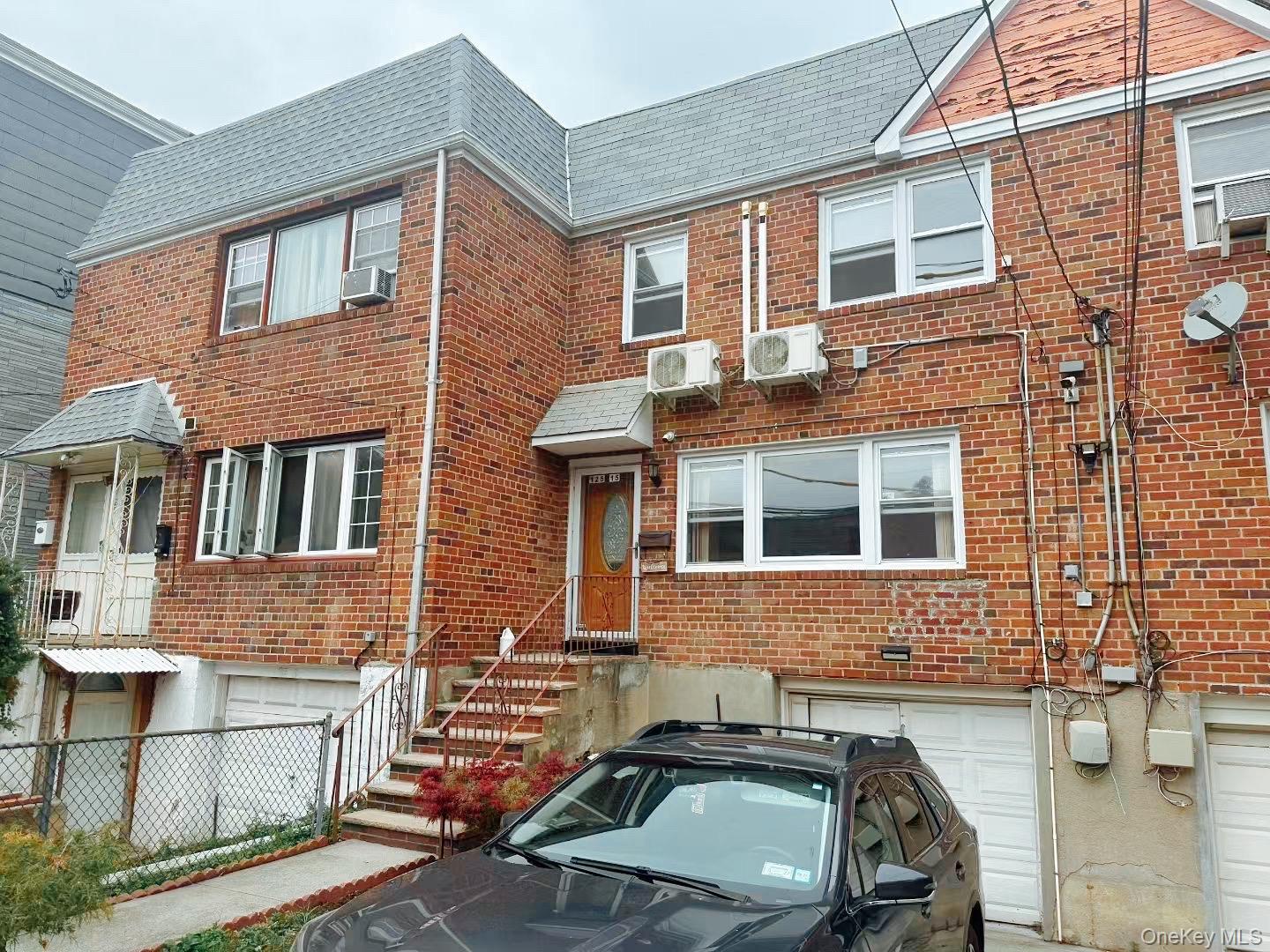 #1 photo, 125-15 18 Avenue, 皇后区 大学点 College Point , NY 11356