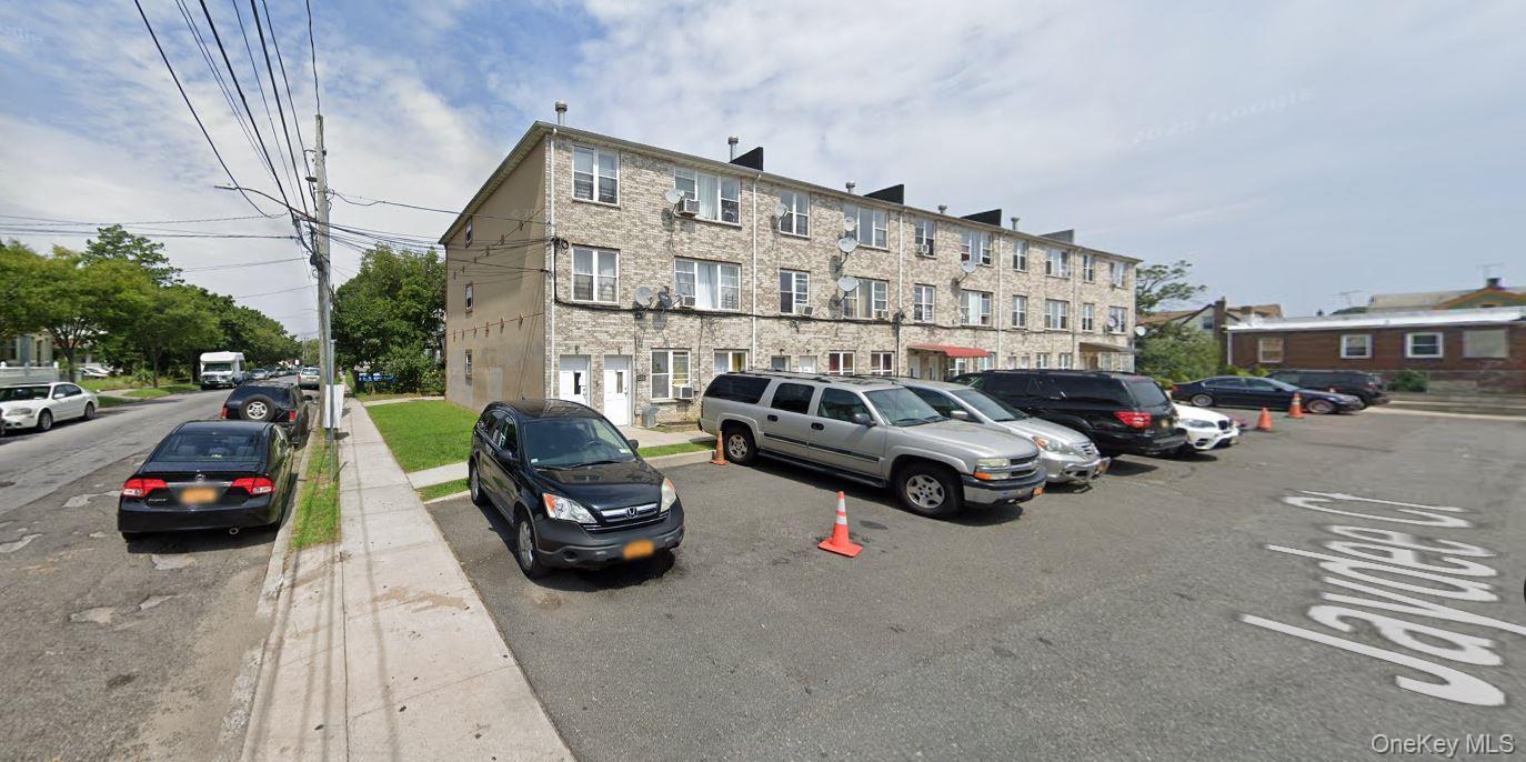 #2 photo, 22-80 Jaydee Court, Far Rockaway , NY 11691