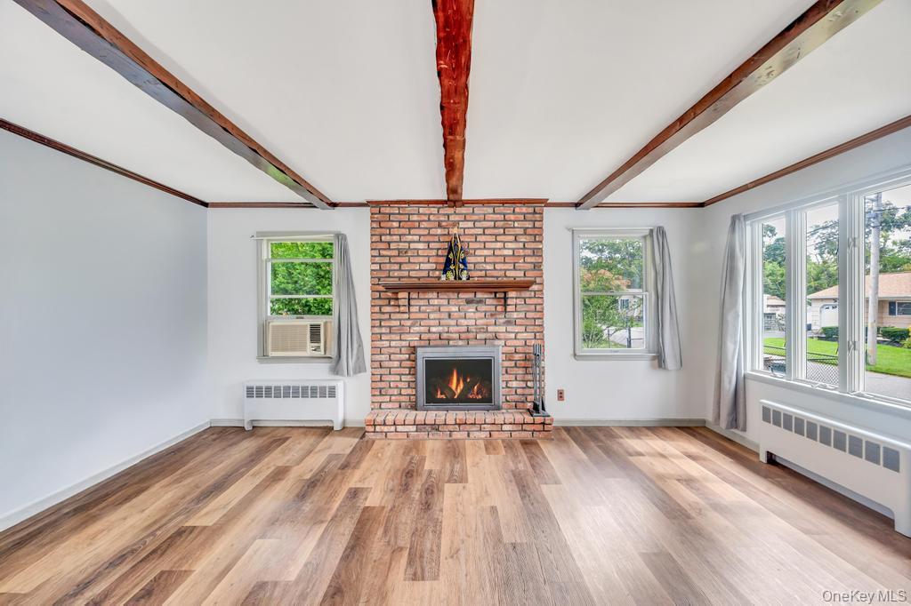 #11 photo, 167 Officials Avenue, Holbrook , NY 11741