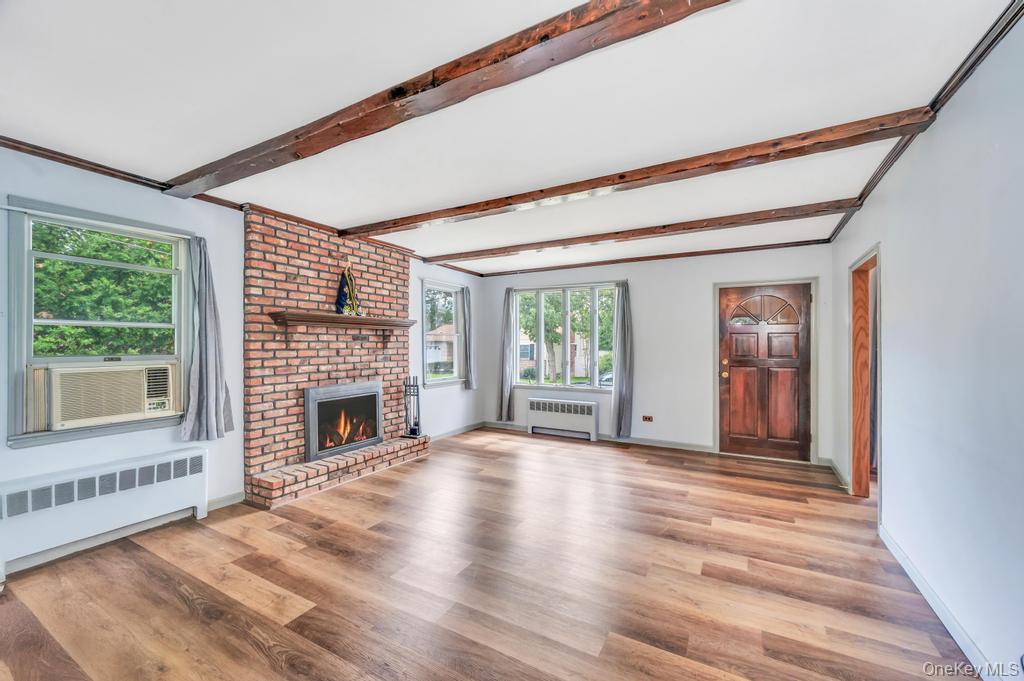 #12 photo, 167 Officials Avenue, Holbrook , NY 11741