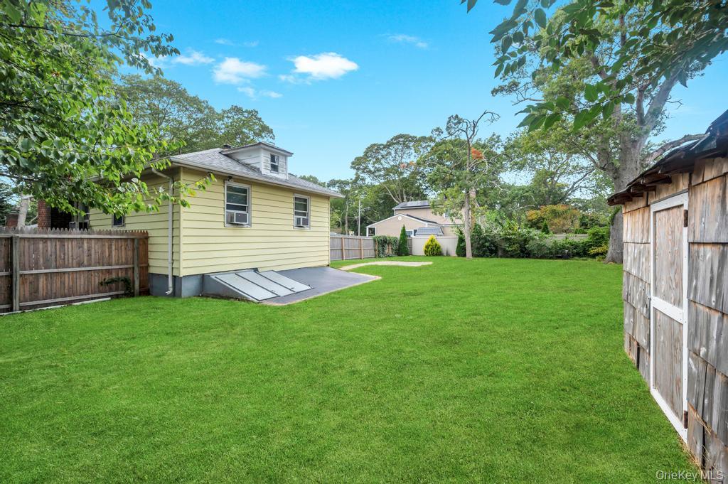 #7 photo, 167 Officials Avenue, Holbrook , NY 11741