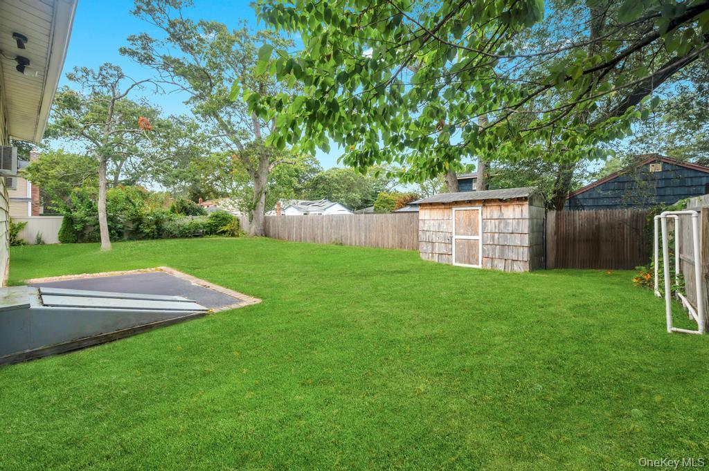 #8 photo, 167 Officials Avenue, Holbrook , NY 11741