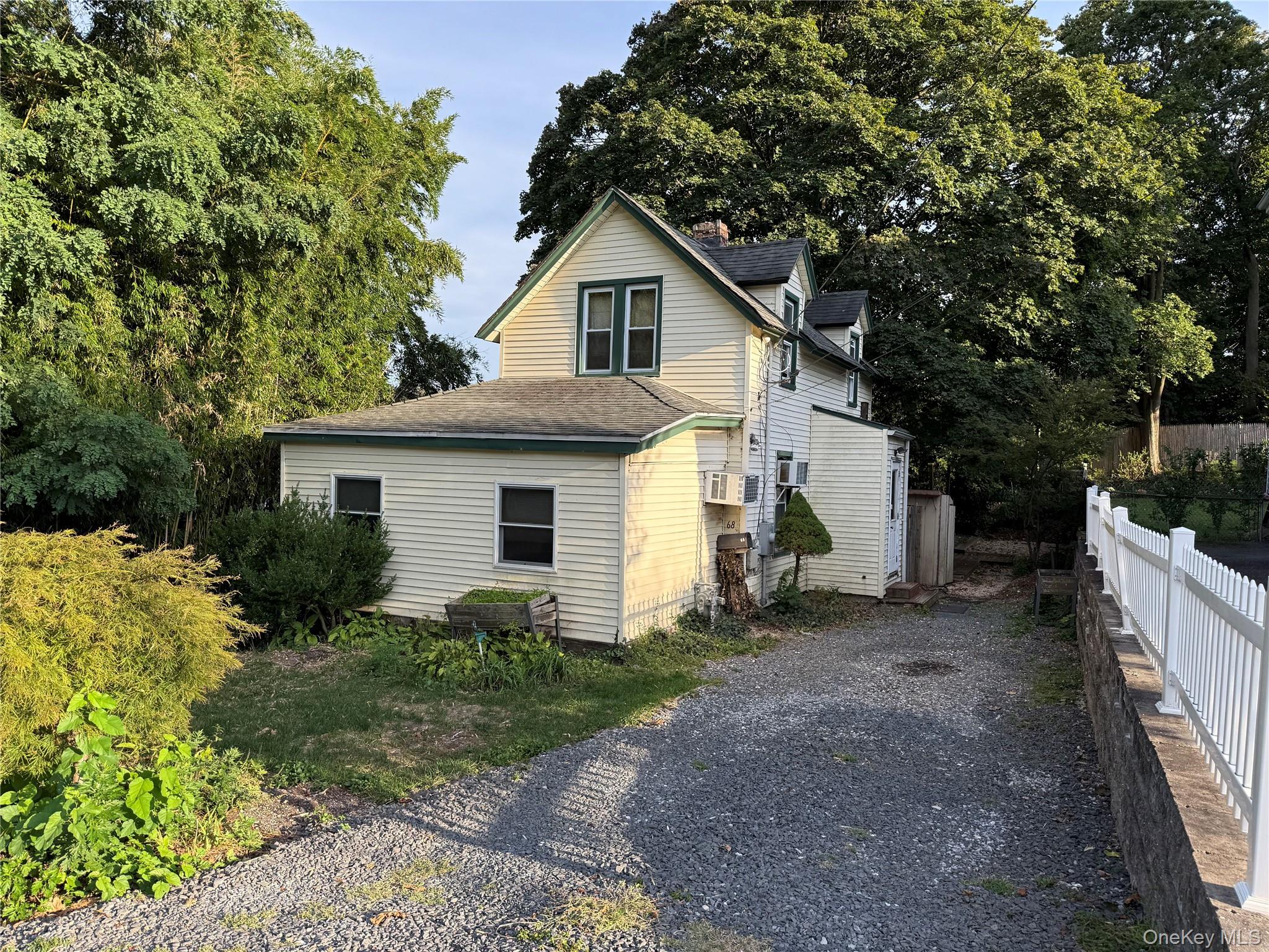 #1 photo, 68 Central Street, 东长岛 亨廷顿 Huntington , NY 11743