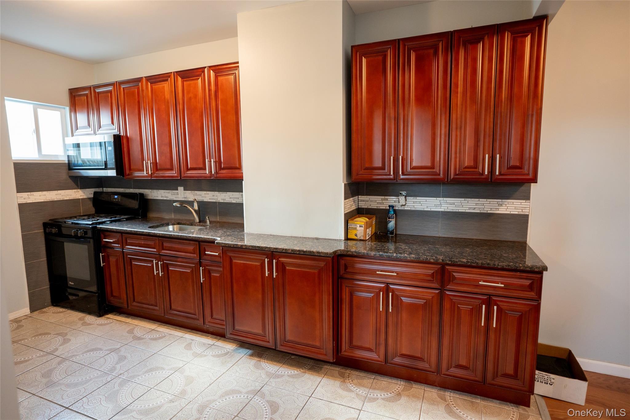 #6 photo, 10532 130th Street, Richmond Hill , NY 11419