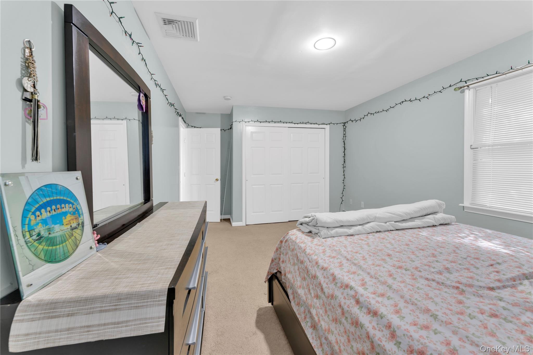 #11 photo, 51 Atlantic Avenue, Freeport , NY 11520